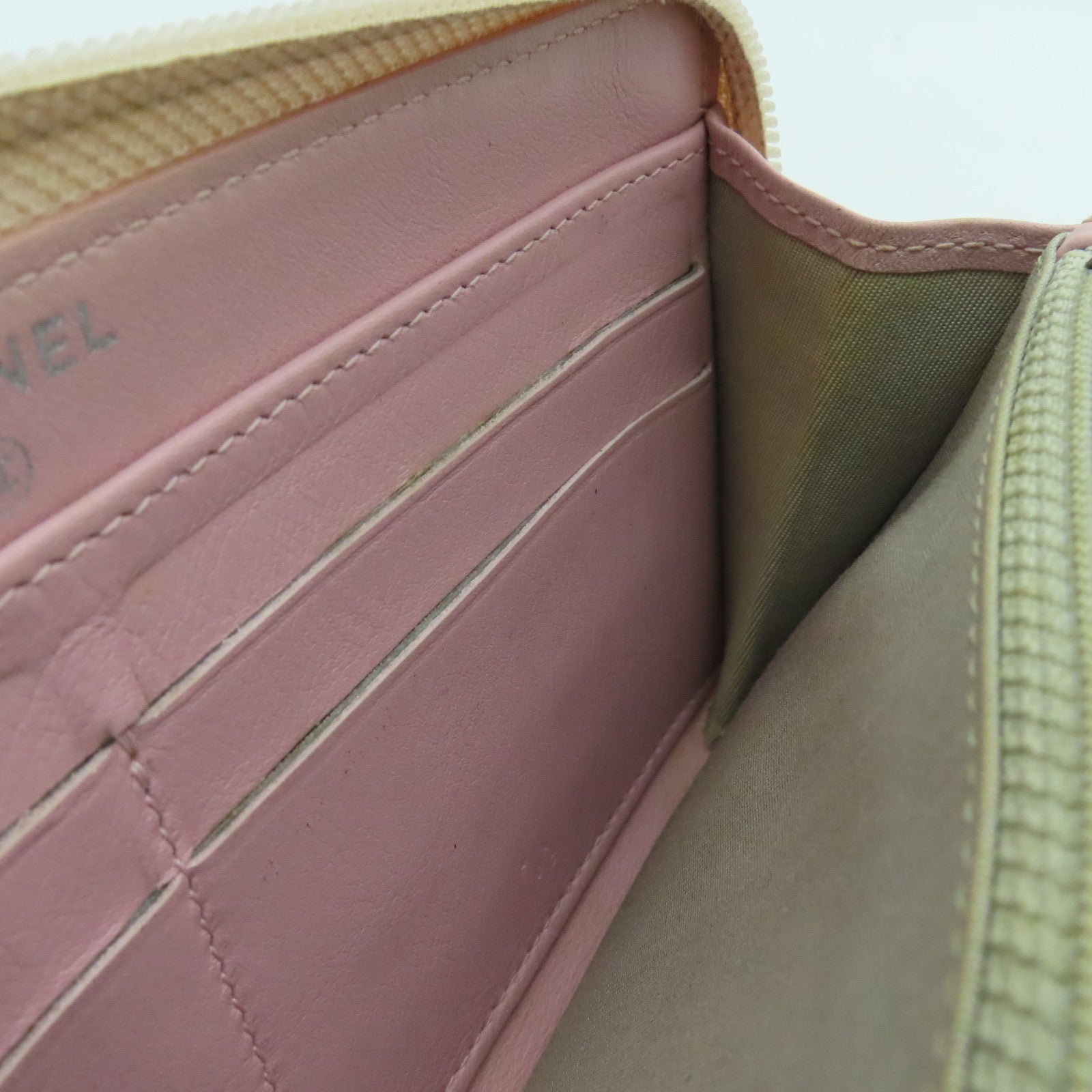 CHANEL Caviar Leather Zipper Long Wallet Silver Buckle Long Wallet Pink