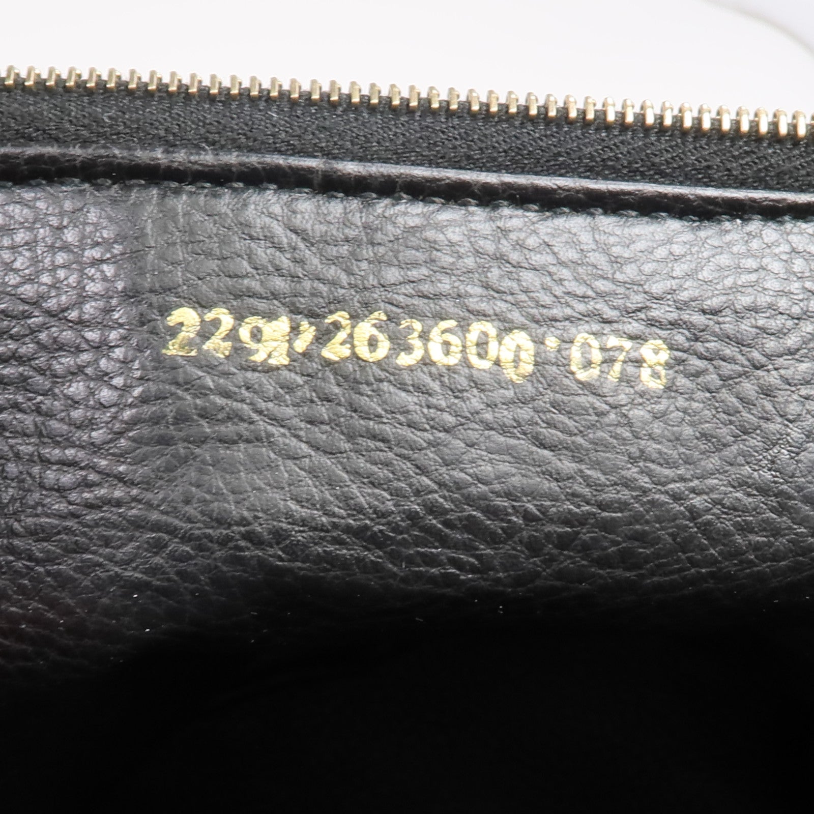 FENDI 帆布/皮革Cosmetic Pouch金扣化妝袋