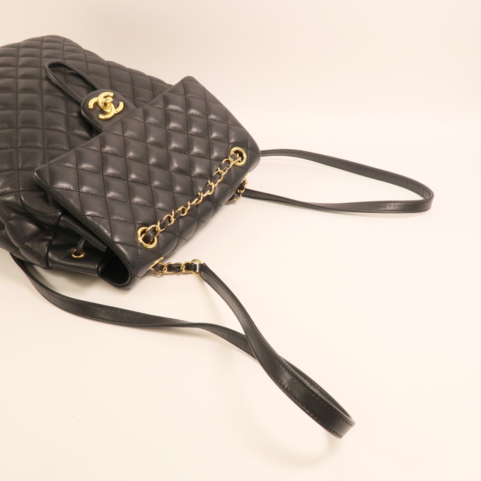 CHANEL 羊皮皮革Backpack金扣背包
