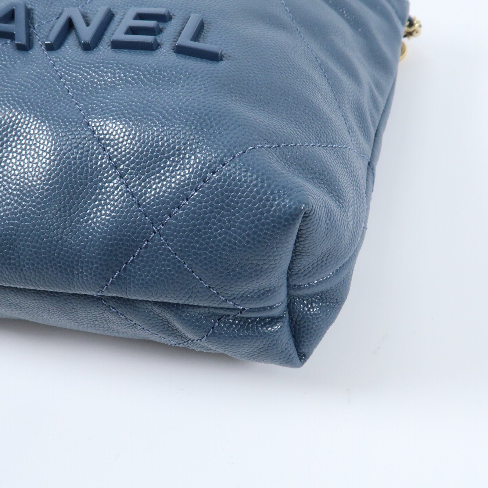 CHANEL 牛皮皮革Chanel 22 Mini金扣鏈帶手挽肩背兩用袋