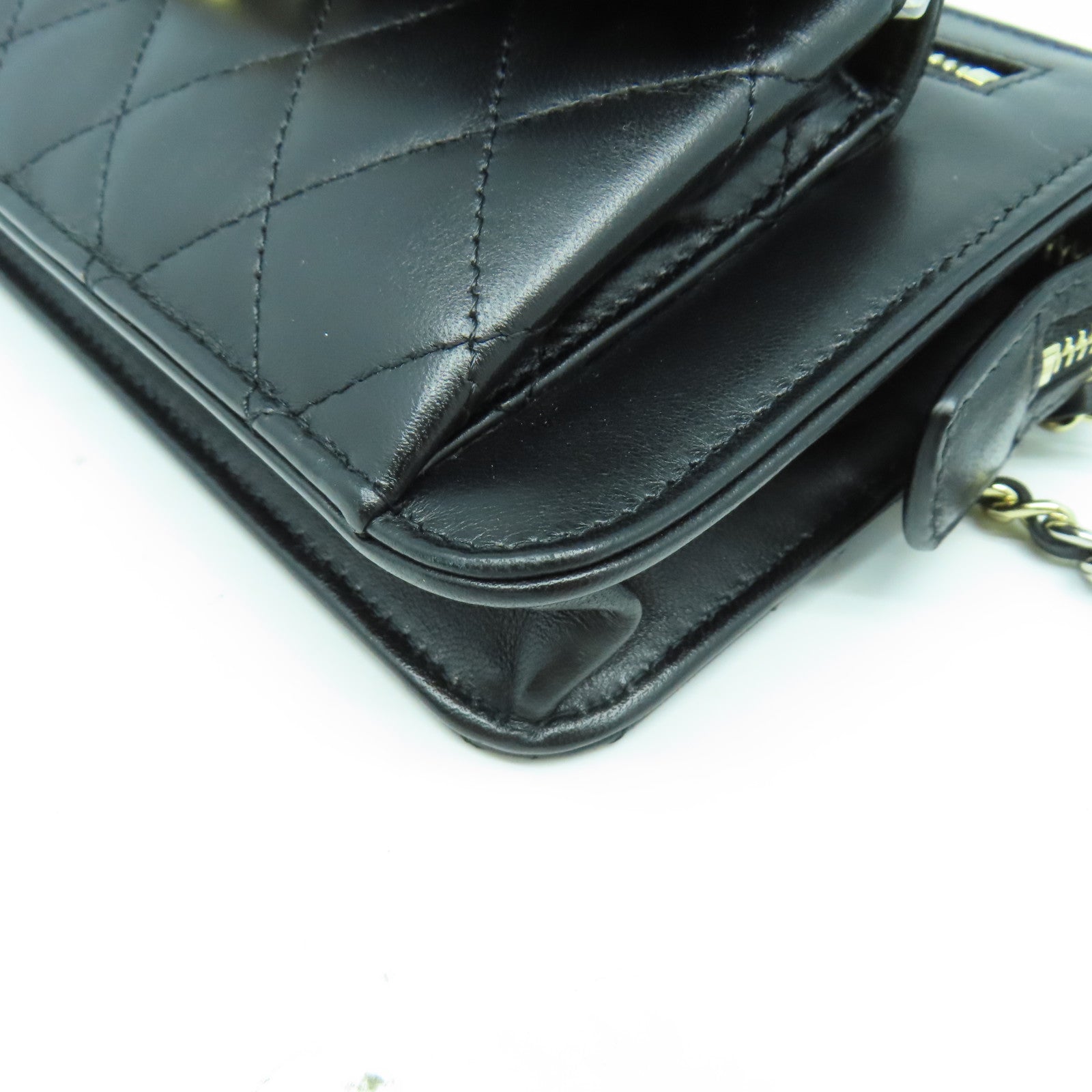 CHANEL 菱格羊皮皮革Waist Bag金扣/銀扣腰包黑色