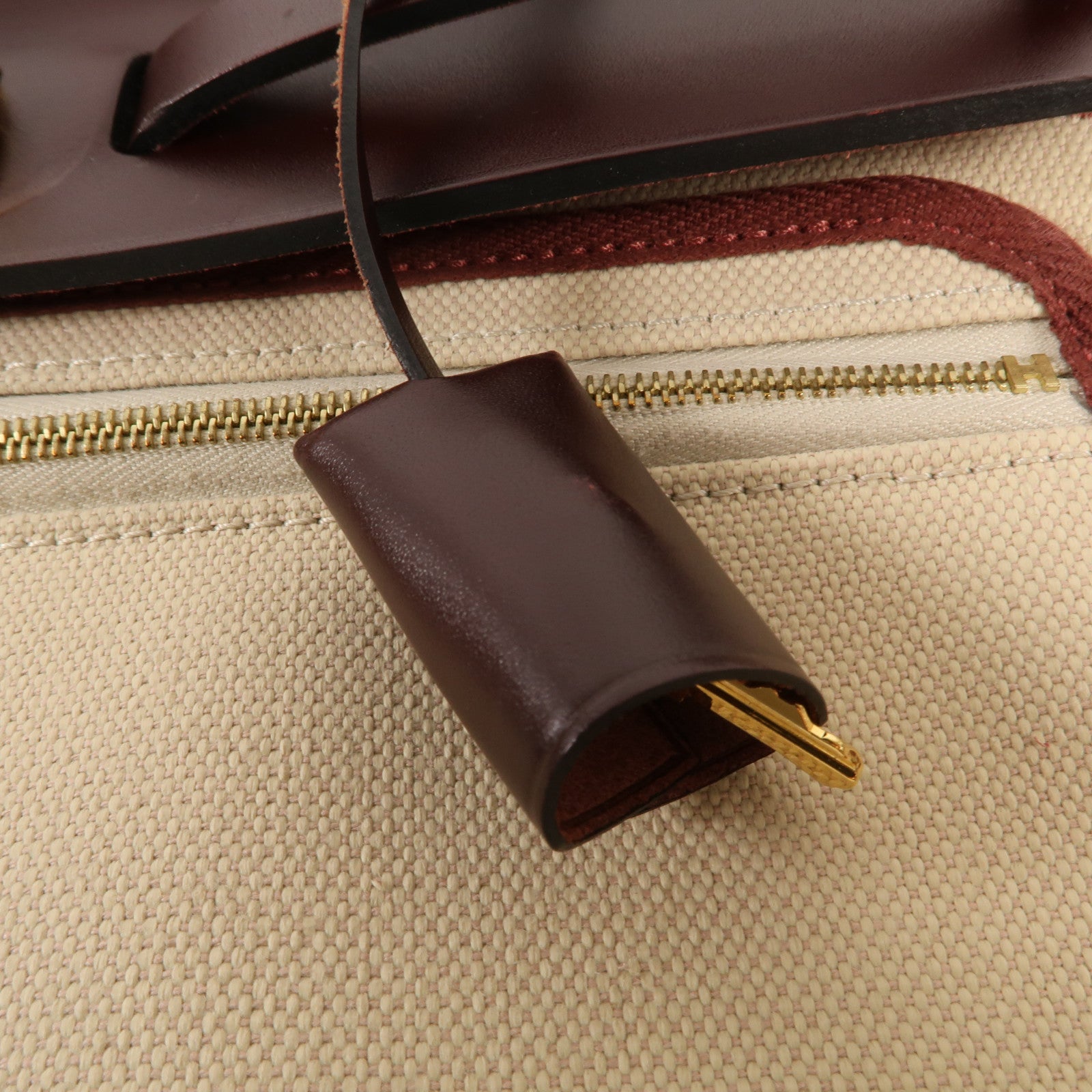 HERMES 帆布Herbag PM金扣肩背袋Beton/Rouge Sellier