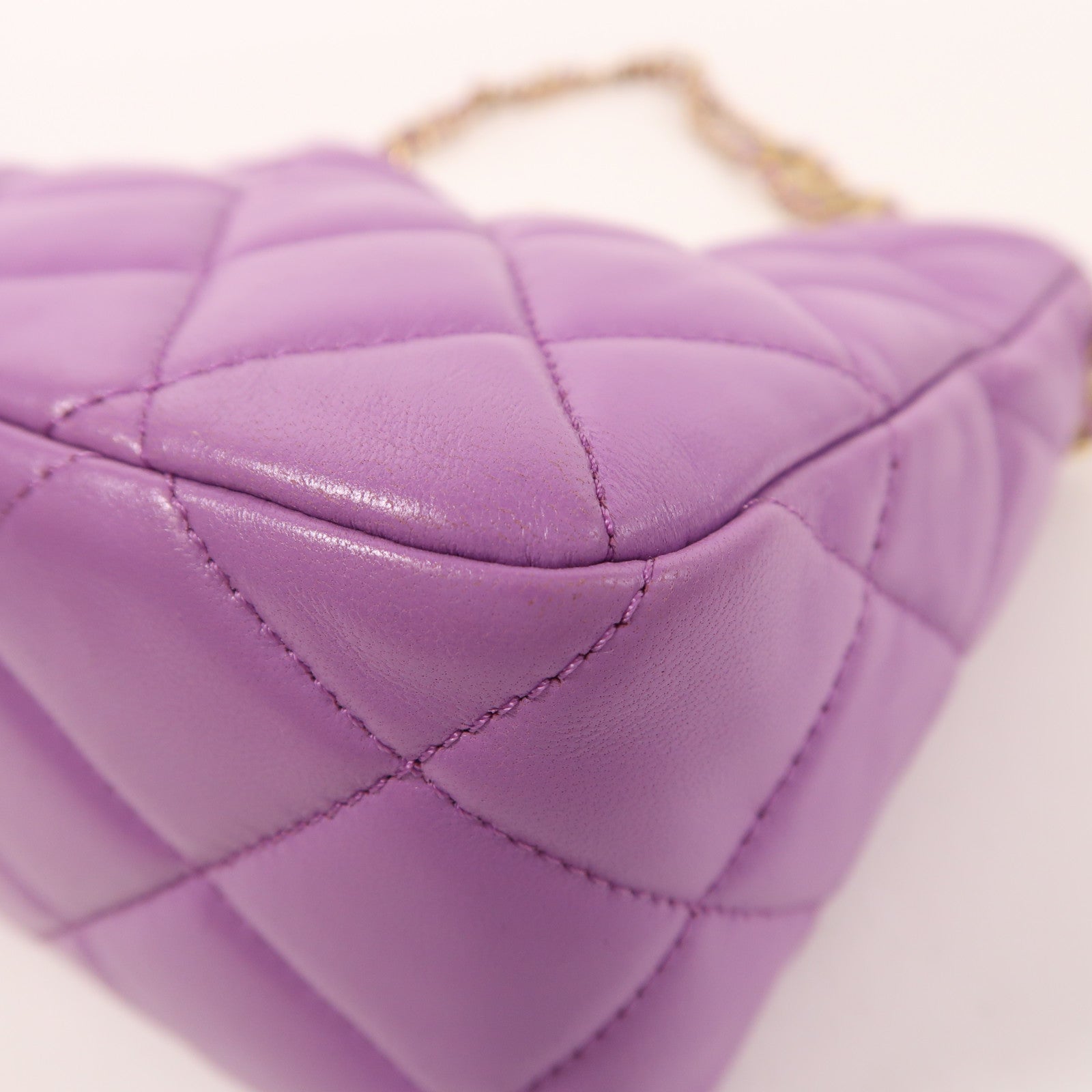 CHANEL 羊皮皮革Pick Me Up Hobo Bag金扣肩背袋
