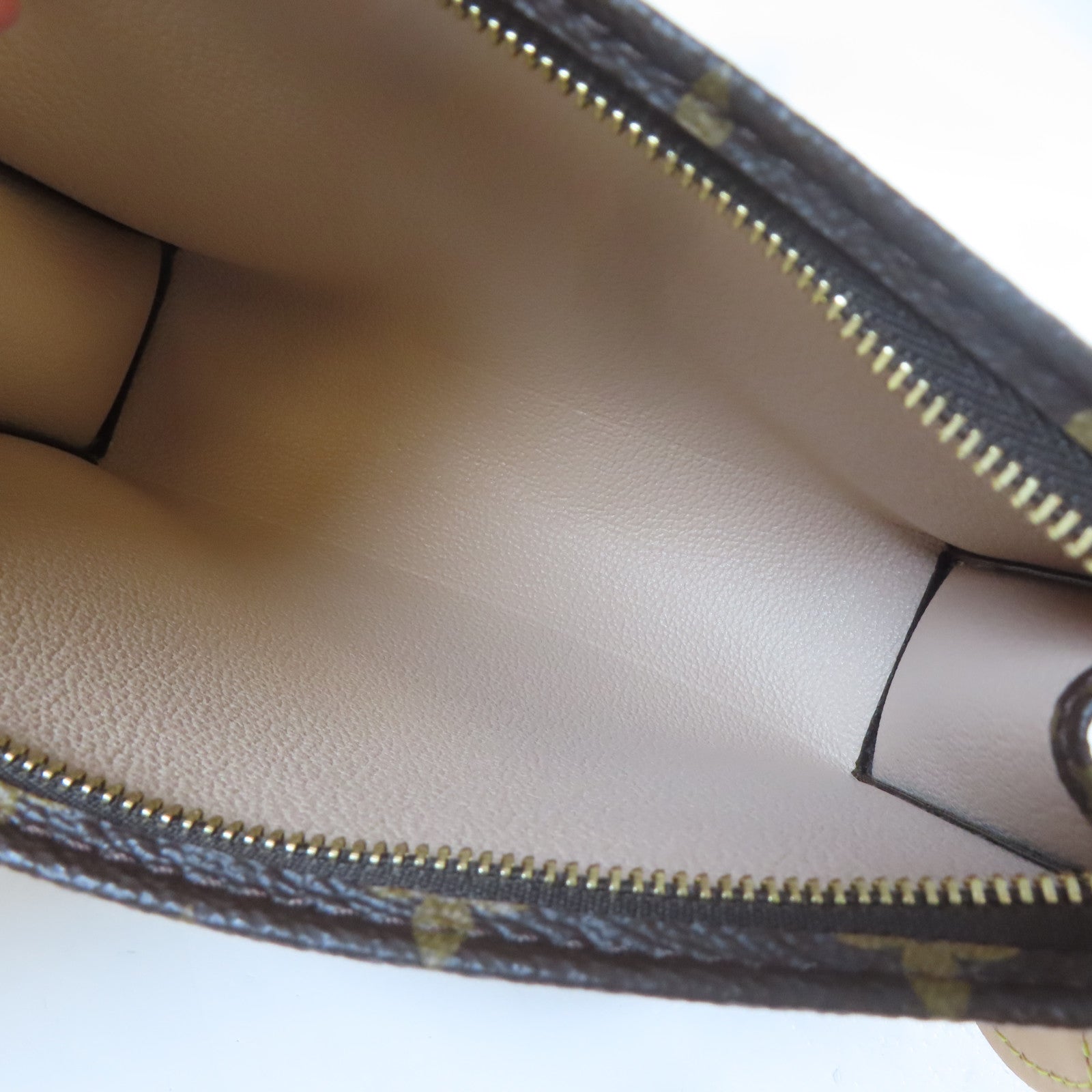 LOUIS VUITTON Monogram Poche Toilette 19金扣手拿包啡色