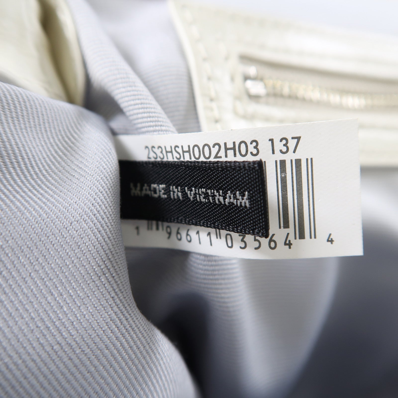 MARC JACOBS 皮革The Barcode Pillow Bag銀扣鏈帶肩背袋白色