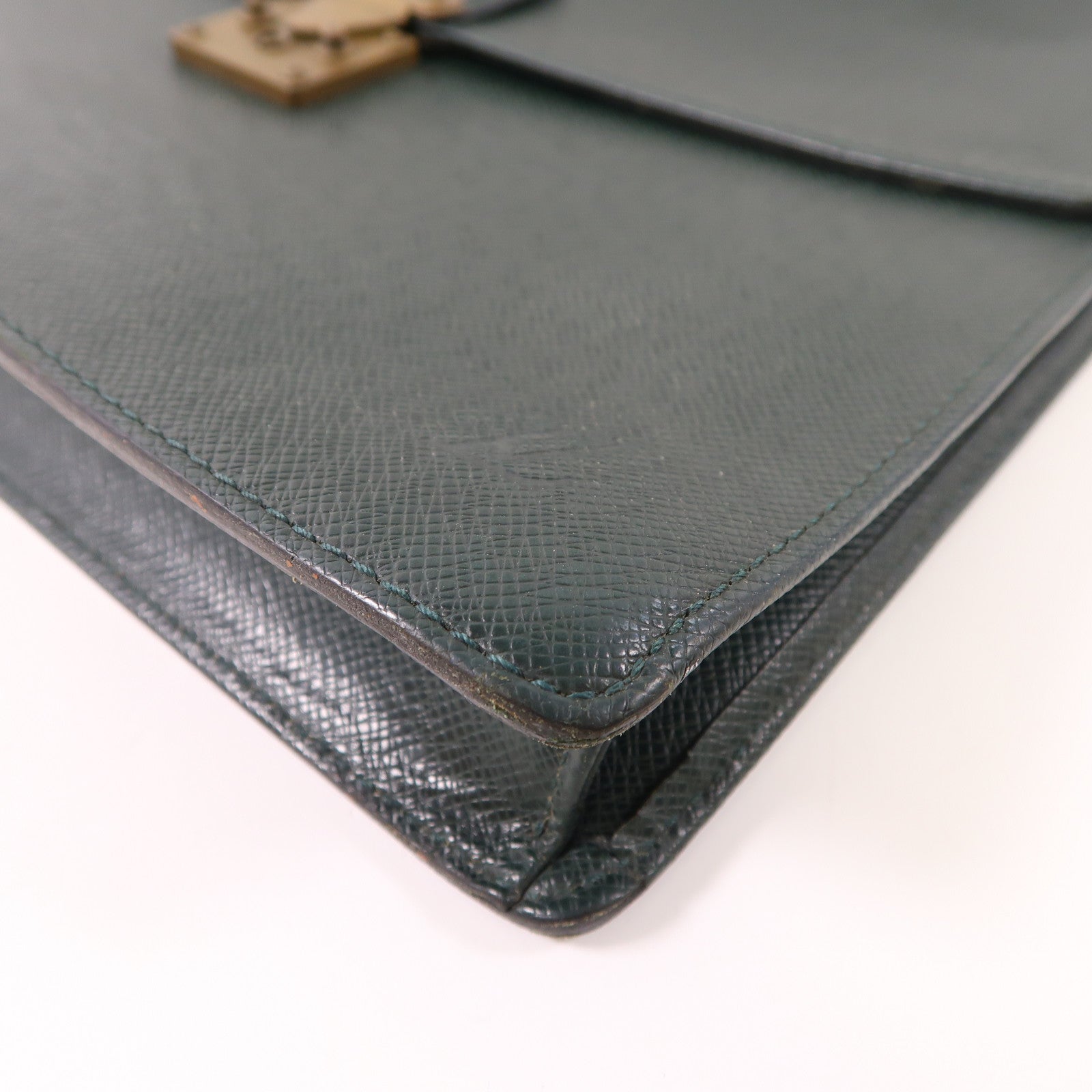 LOUIS VUITTON Taiga Business Bag公事包