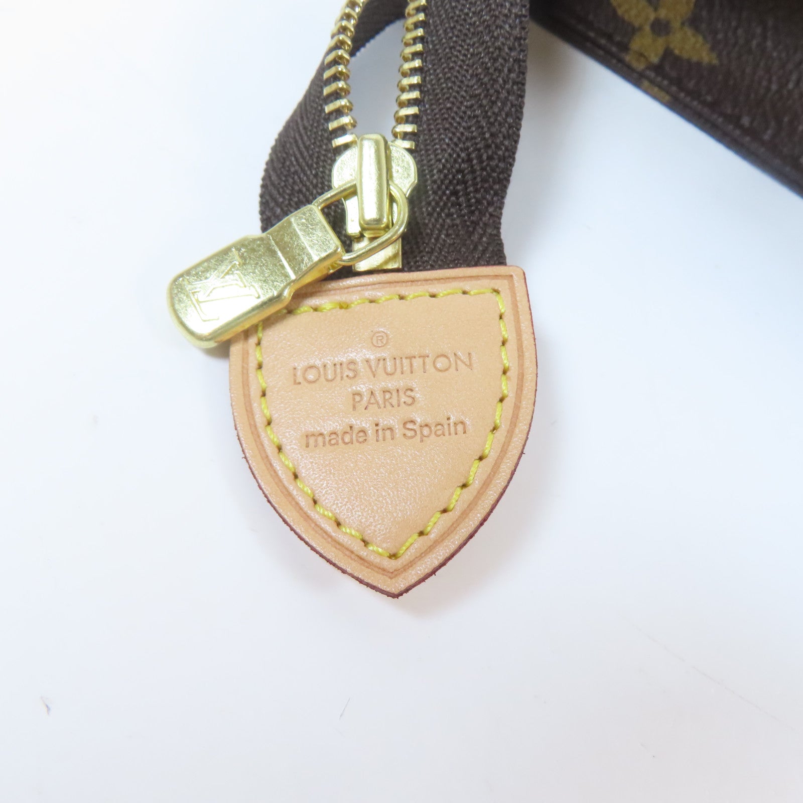 LOUIS VUITTON Monogram Poche Toilette 19金扣手拿包啡色