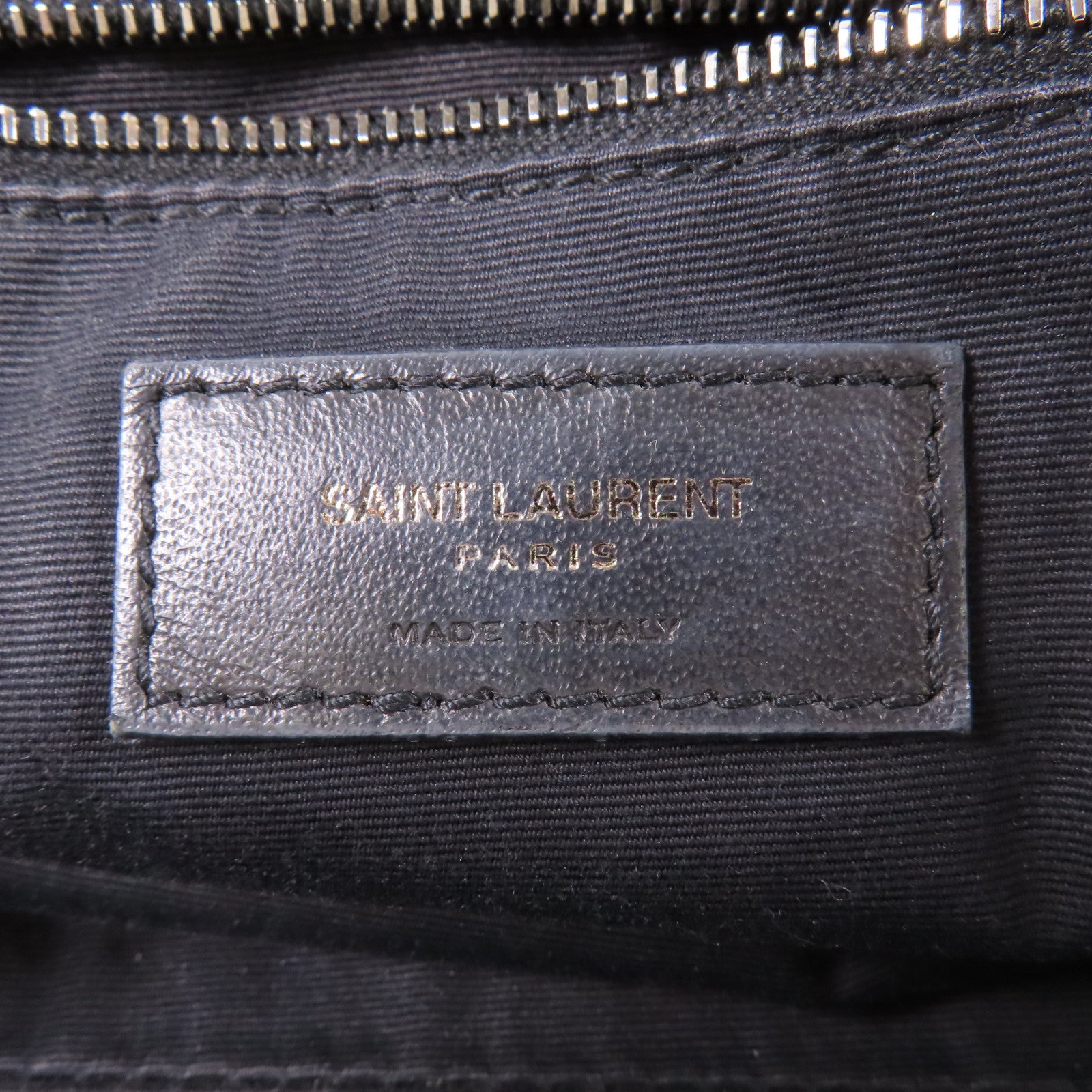 SAINT LAURENT 皮革Nolita Medium鏈帶肩背袋