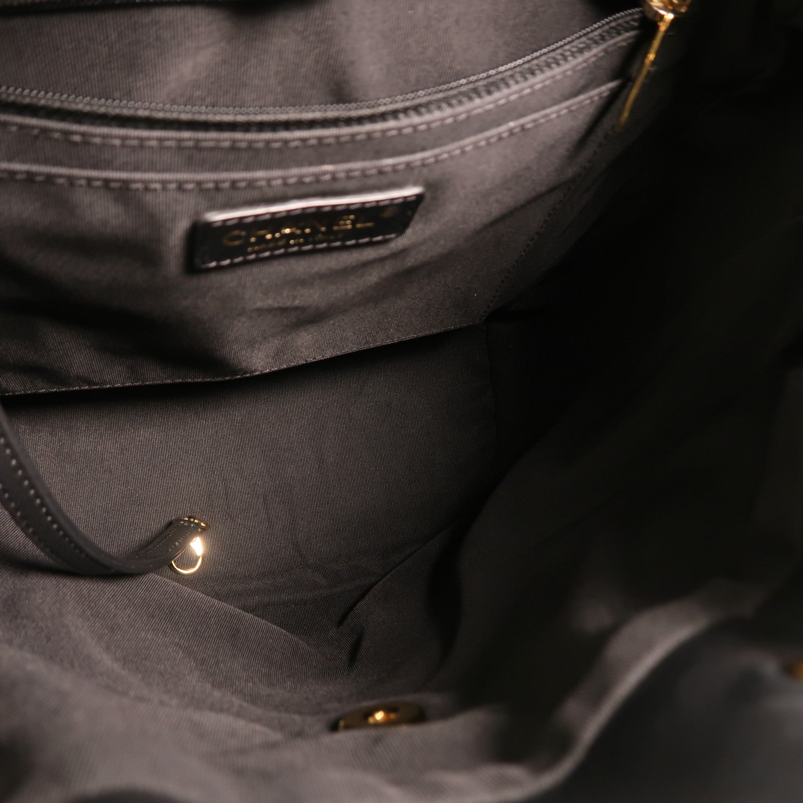 CHANEL 羊皮皮革Backpack金扣背包