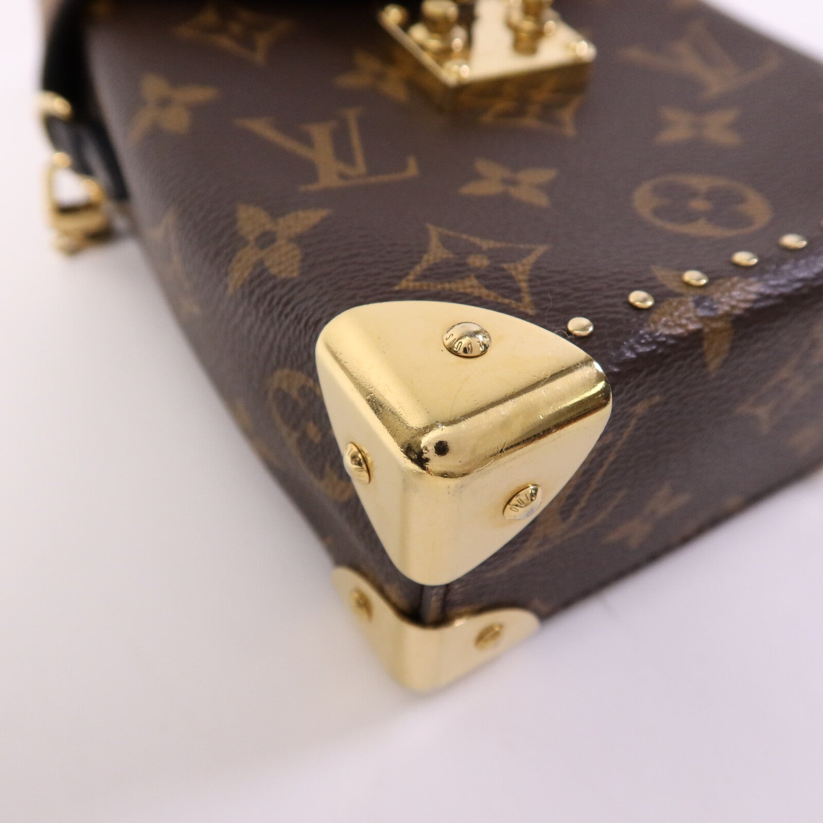 LOUIS VUITTON Monogram/Monogram Reverse Camera Box金扣鏈帶手挽肩背兩用袋
