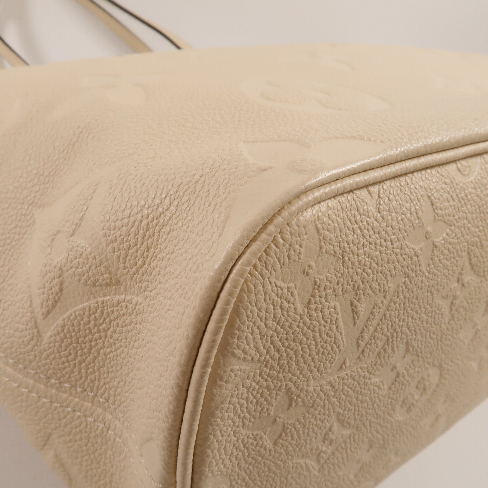 LOUIS VUITTON Monogram Empreinte Neverfull MM手挽袋