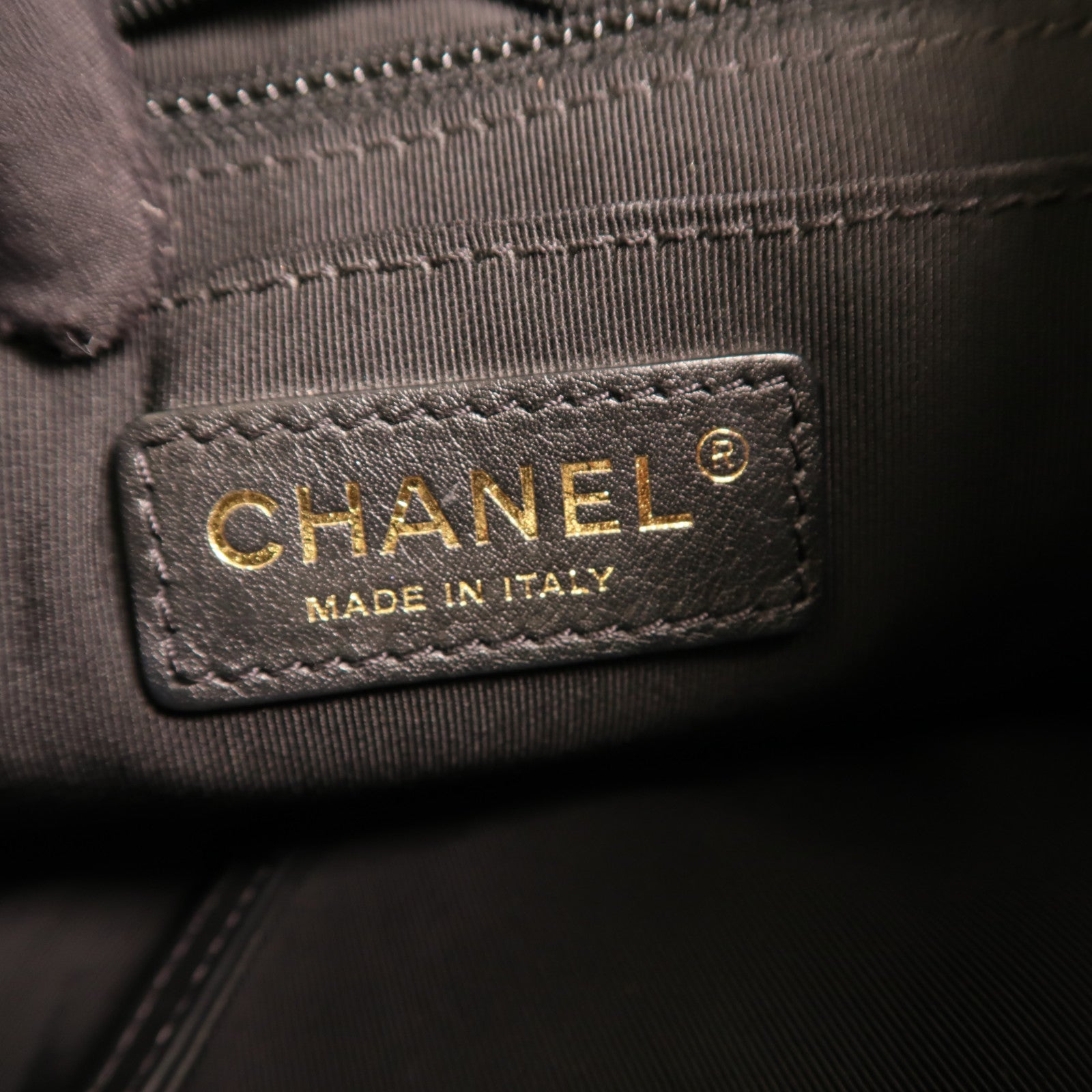 CHANEL 羊皮皮革Backpack金扣背包