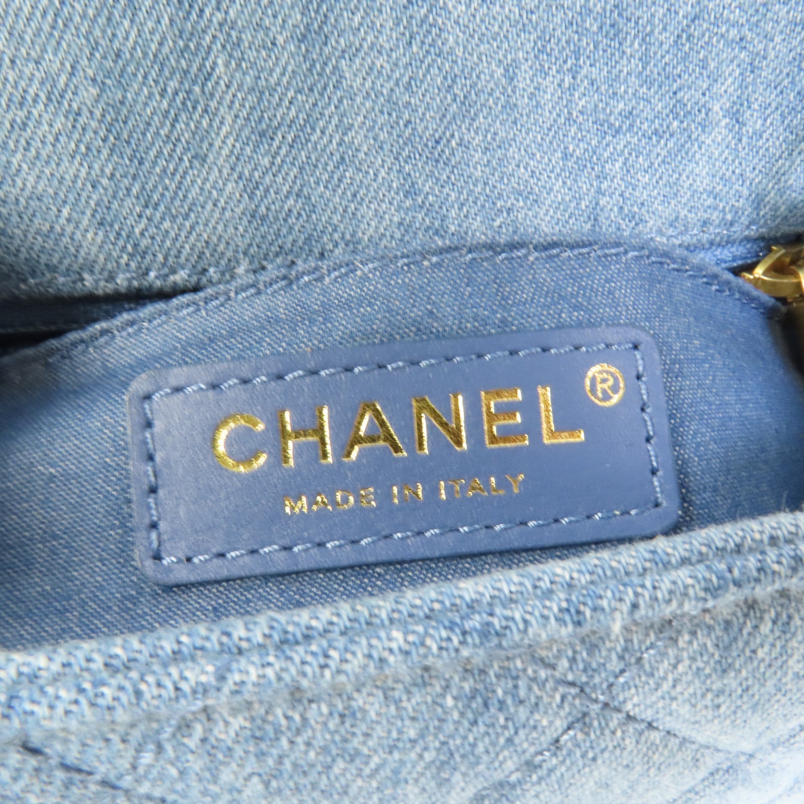 CHANEL Denim Mini Classic 17金扣鏈帶肩背袋