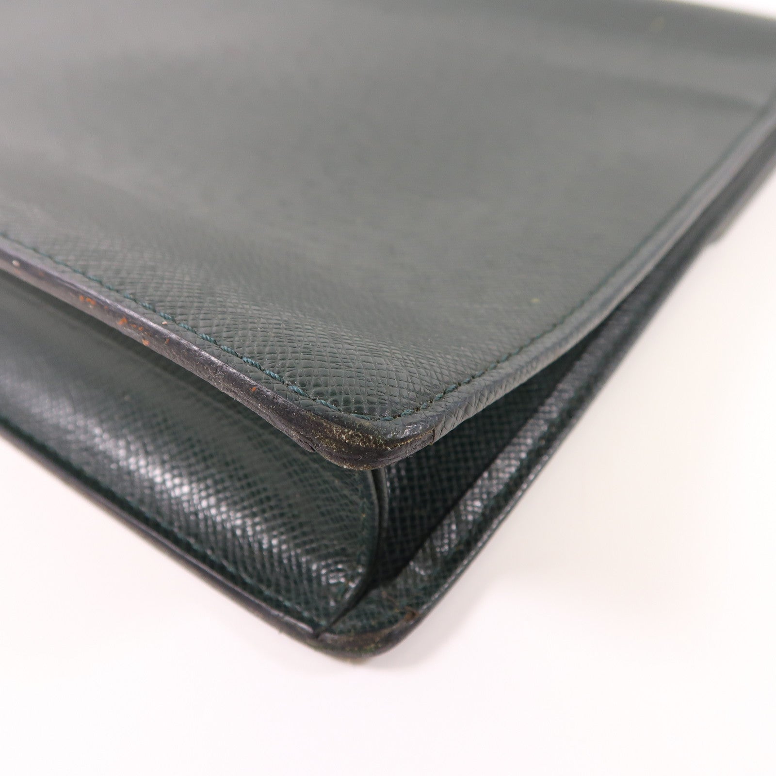 LOUIS VUITTON Taiga Business Bag公事包