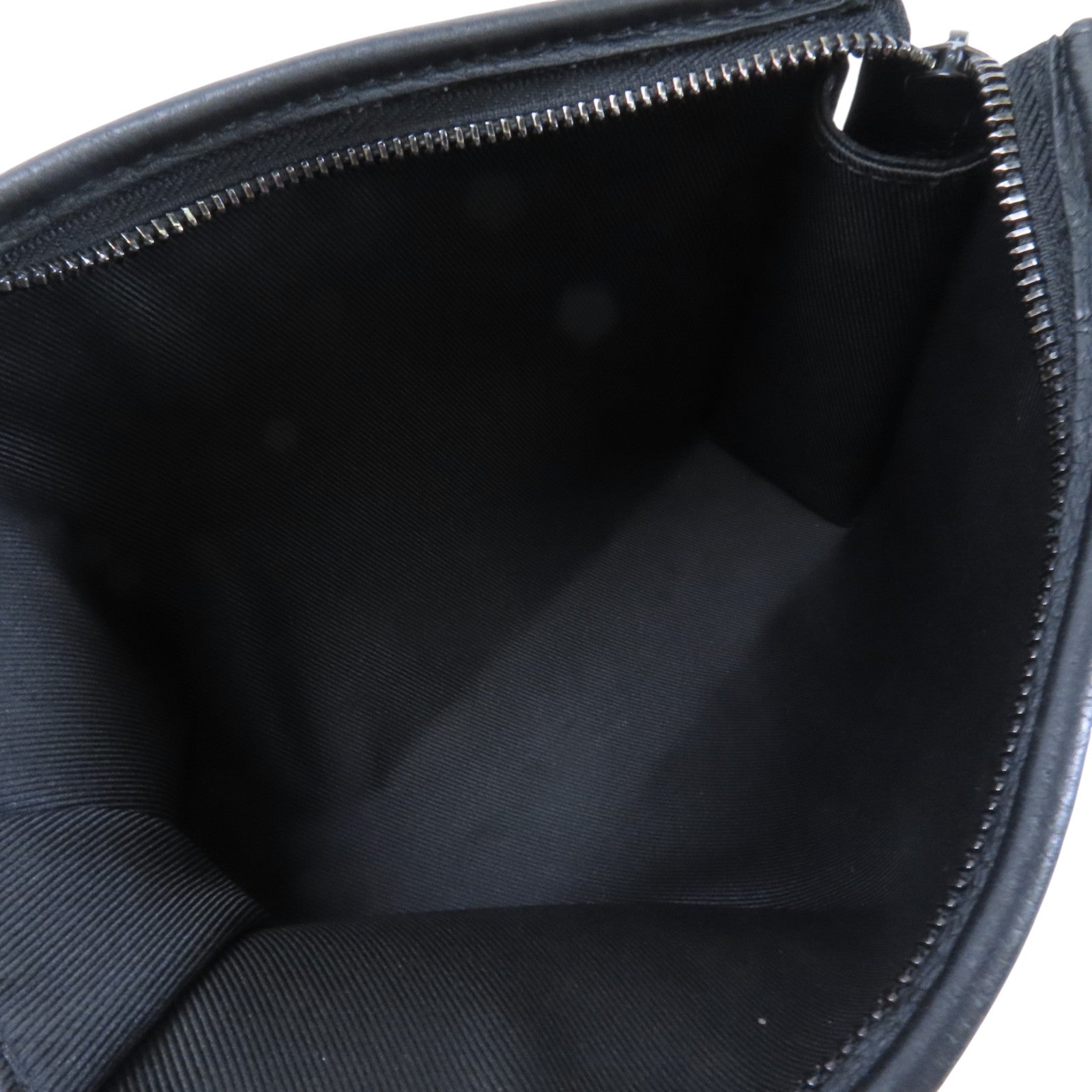 LOUIS VUITTON Monogram Shadow Gaston Wearable肩背袋