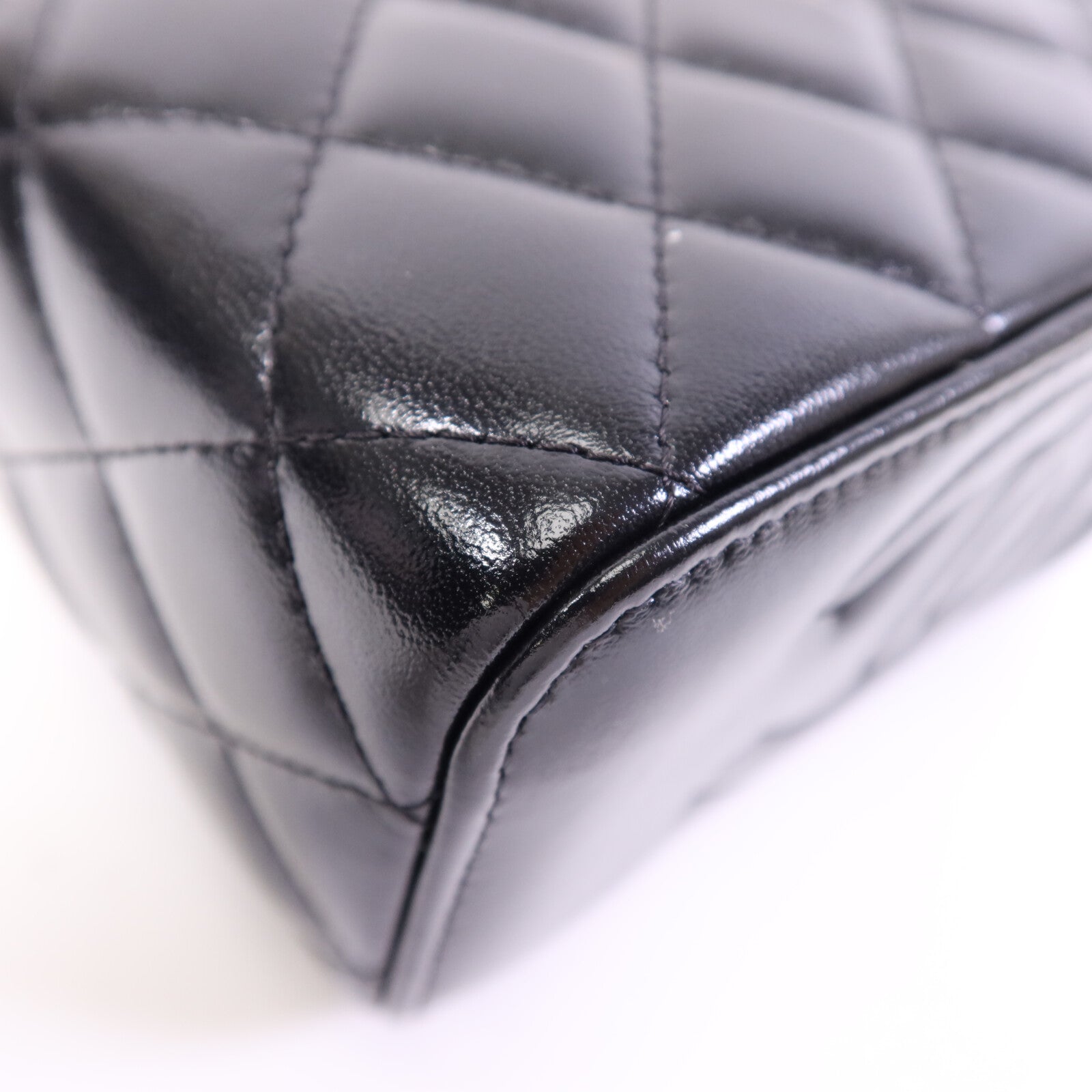 CHANEL 【激減優惠】皮革Vanity Case金扣鏈帶肩背袋