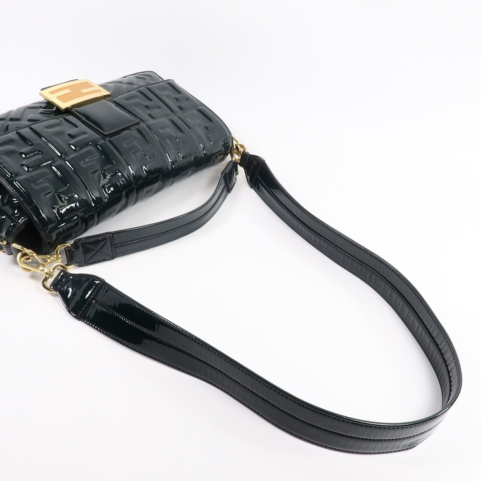 FENDI 漆皮皮革Baguette Large手挽肩背兩用袋