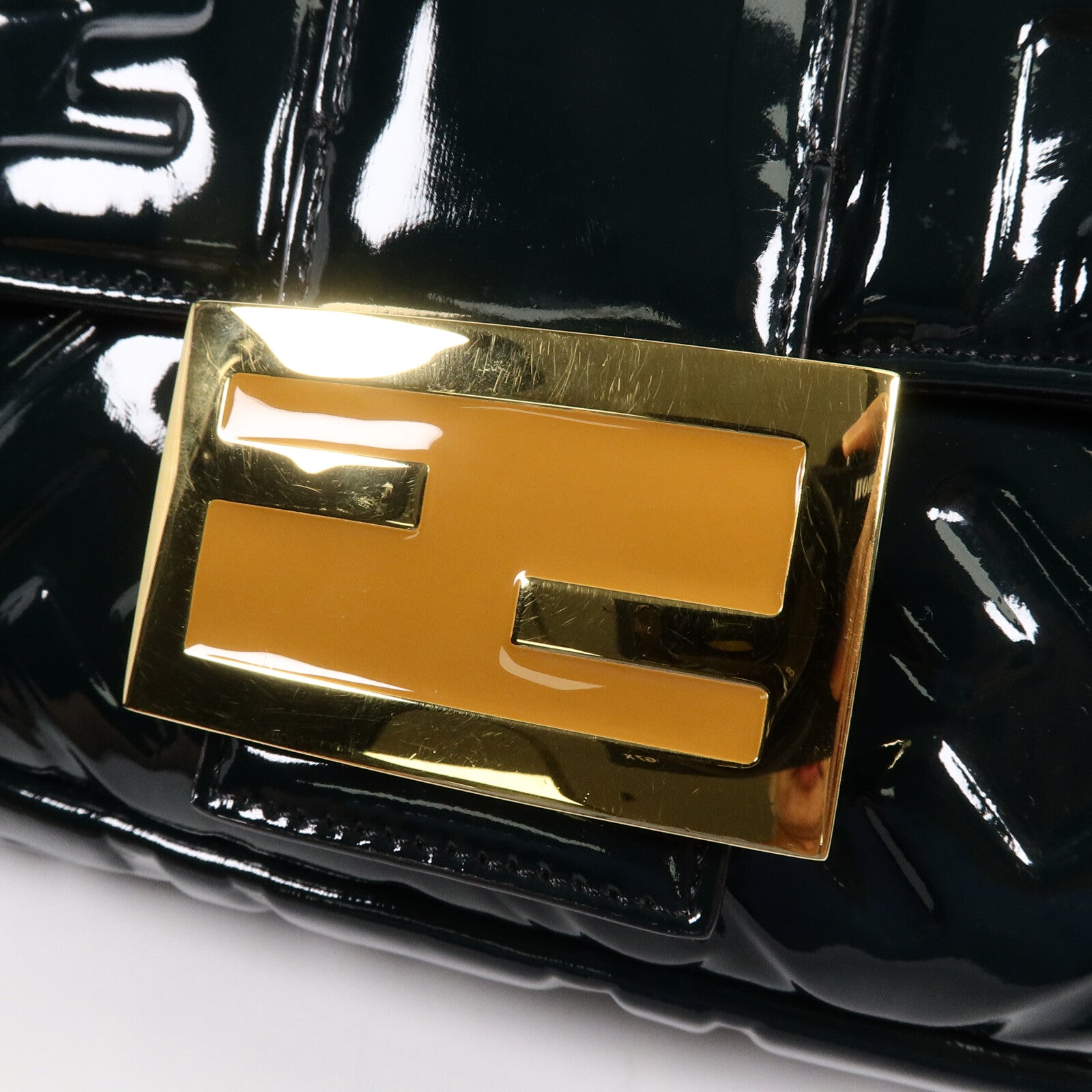 FENDI 漆皮皮革Baguette Large手挽肩背兩用袋