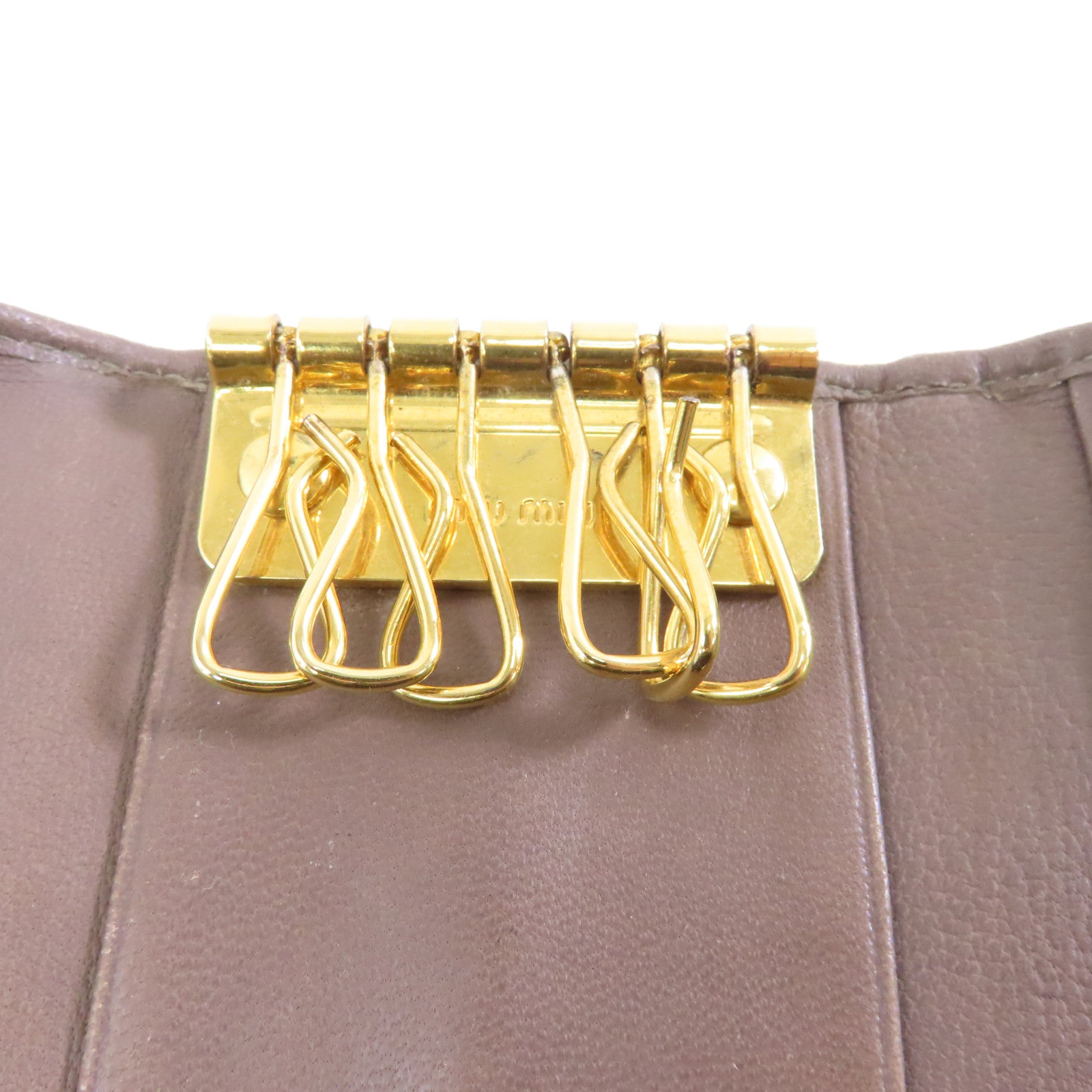 Miu Miu 羊皮皮革Key Case金扣鎖匙包