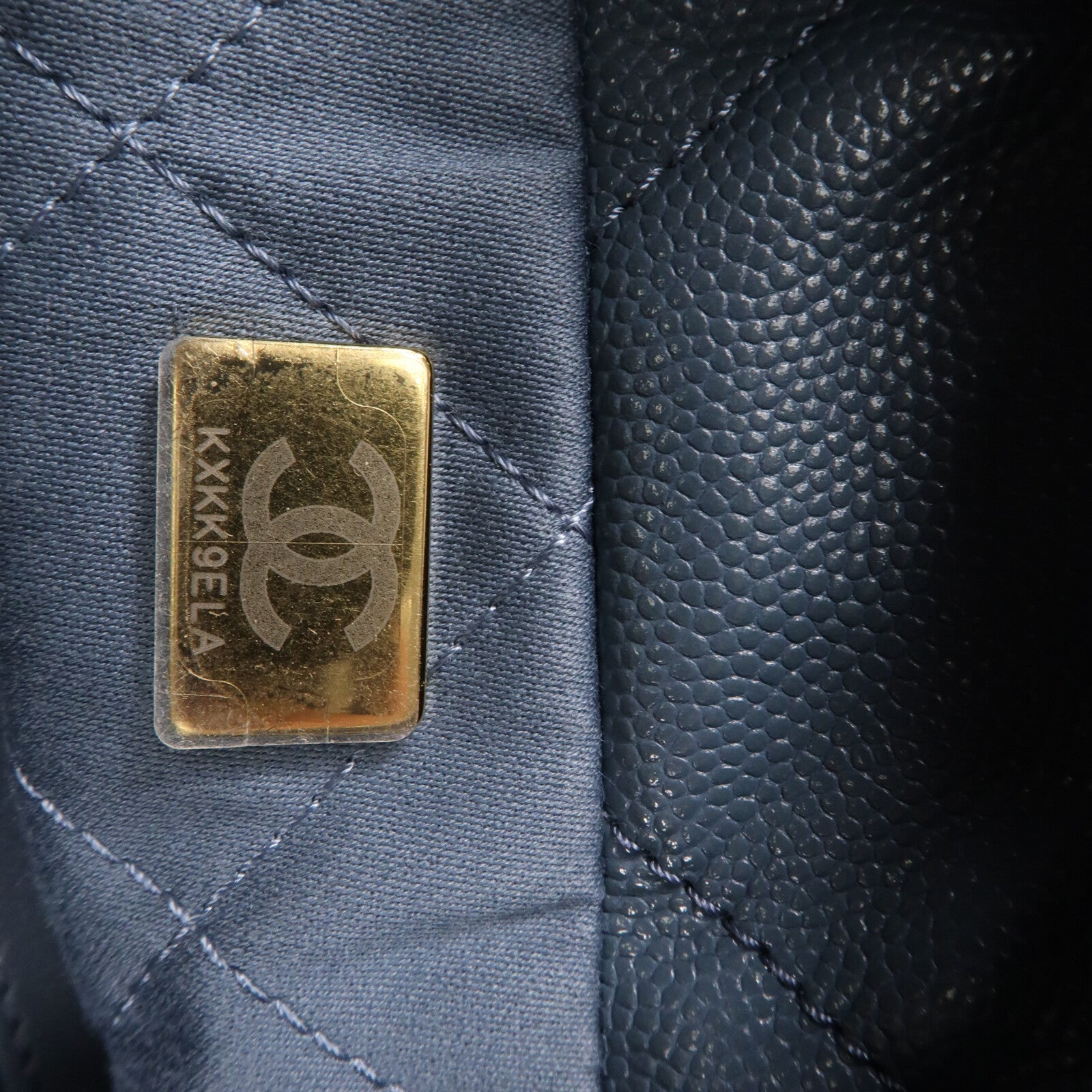 CHANEL 牛皮皮革Chanel 22 Mini金扣鏈帶手挽肩背兩用袋