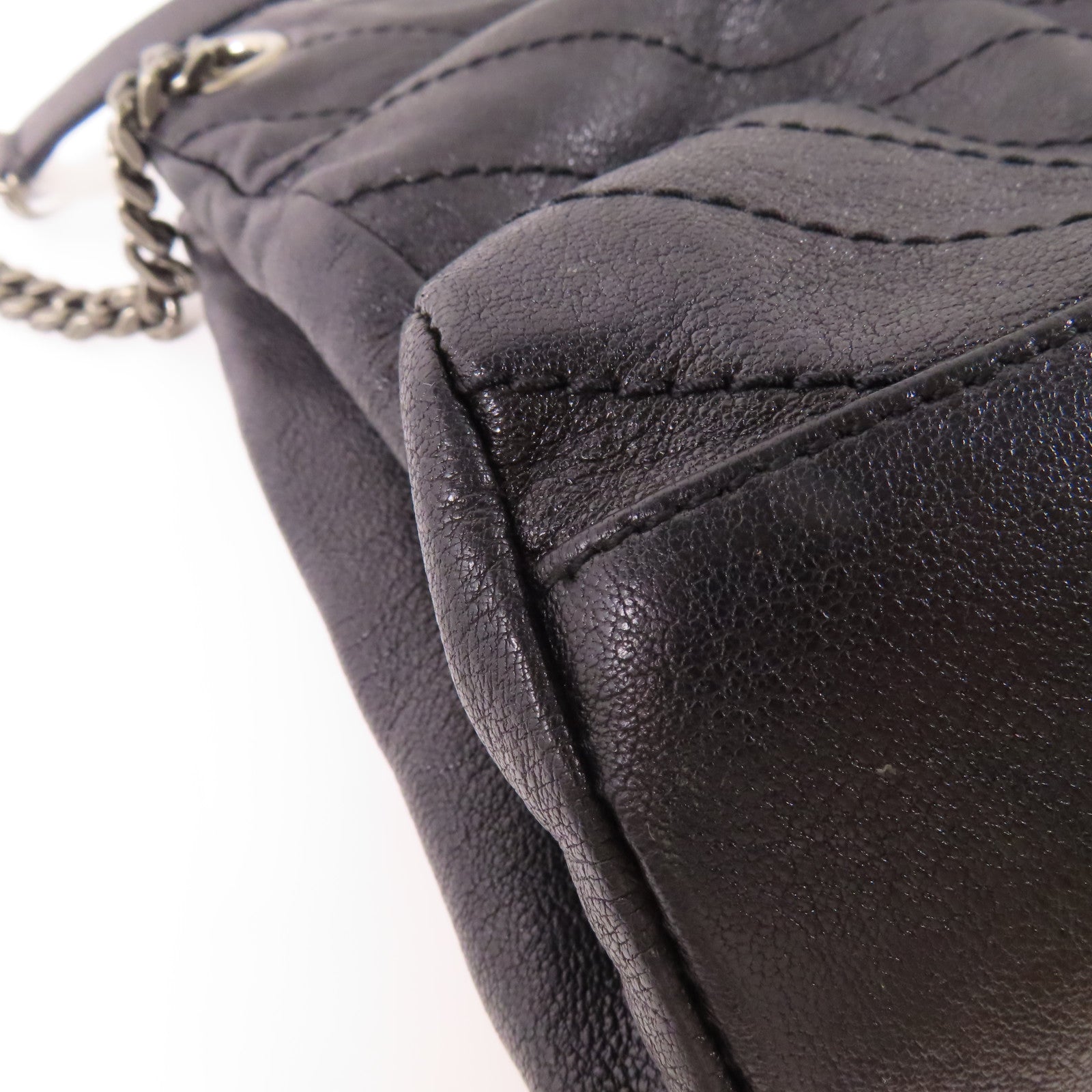 SAINT LAURENT 皮革Nolita Medium鏈帶肩背袋