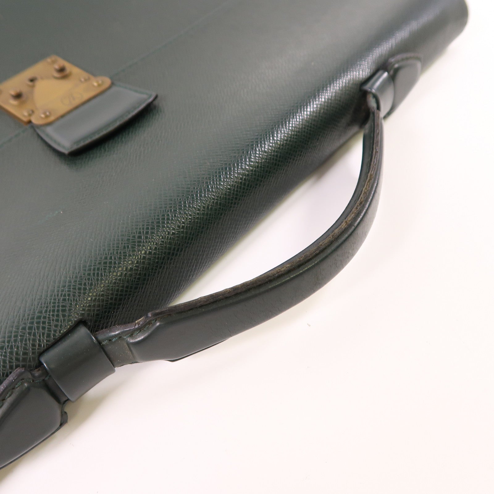 LOUIS VUITTON Taiga Business Bag公事包
