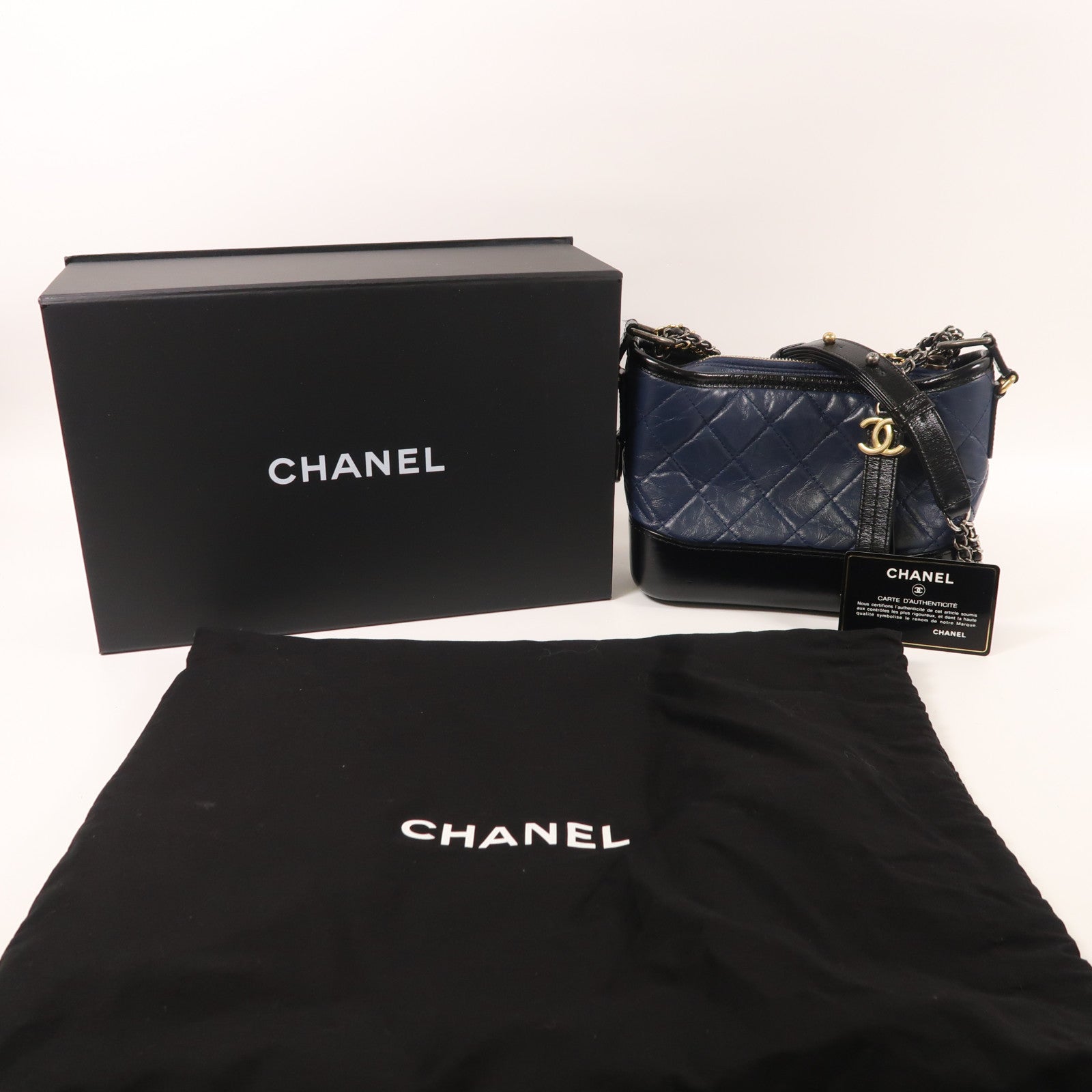 CHANEL 牛皮皮革Gabrielle Small鏈帶肩背袋