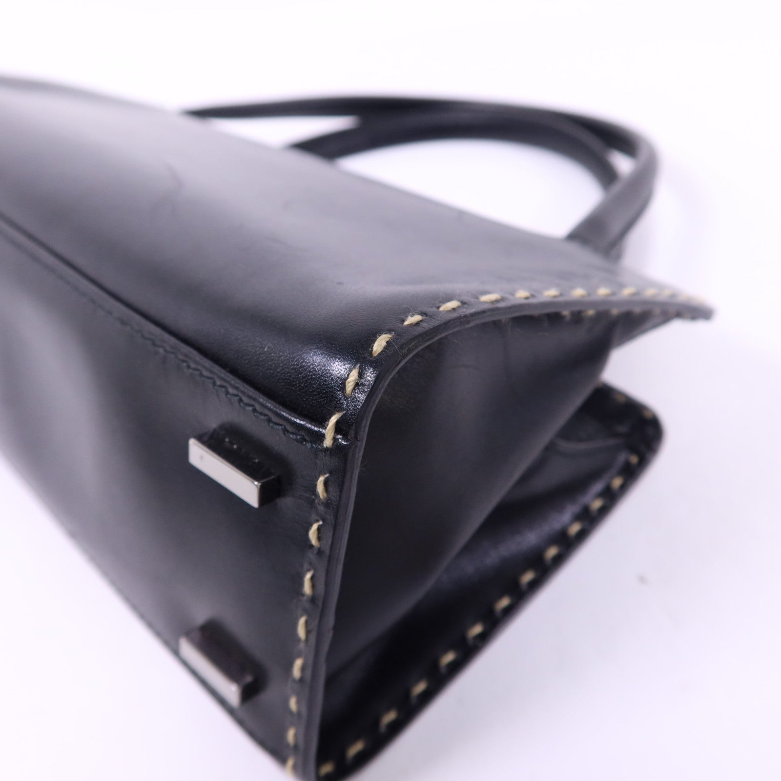 GUCCI 牛皮皮革Handbag銀扣手挽袋