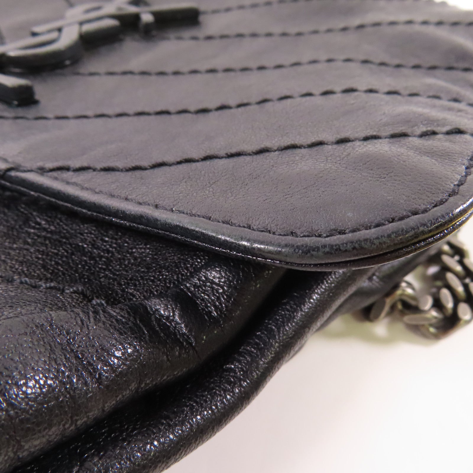 SAINT LAURENT 皮革Nolita Medium鏈帶肩背袋