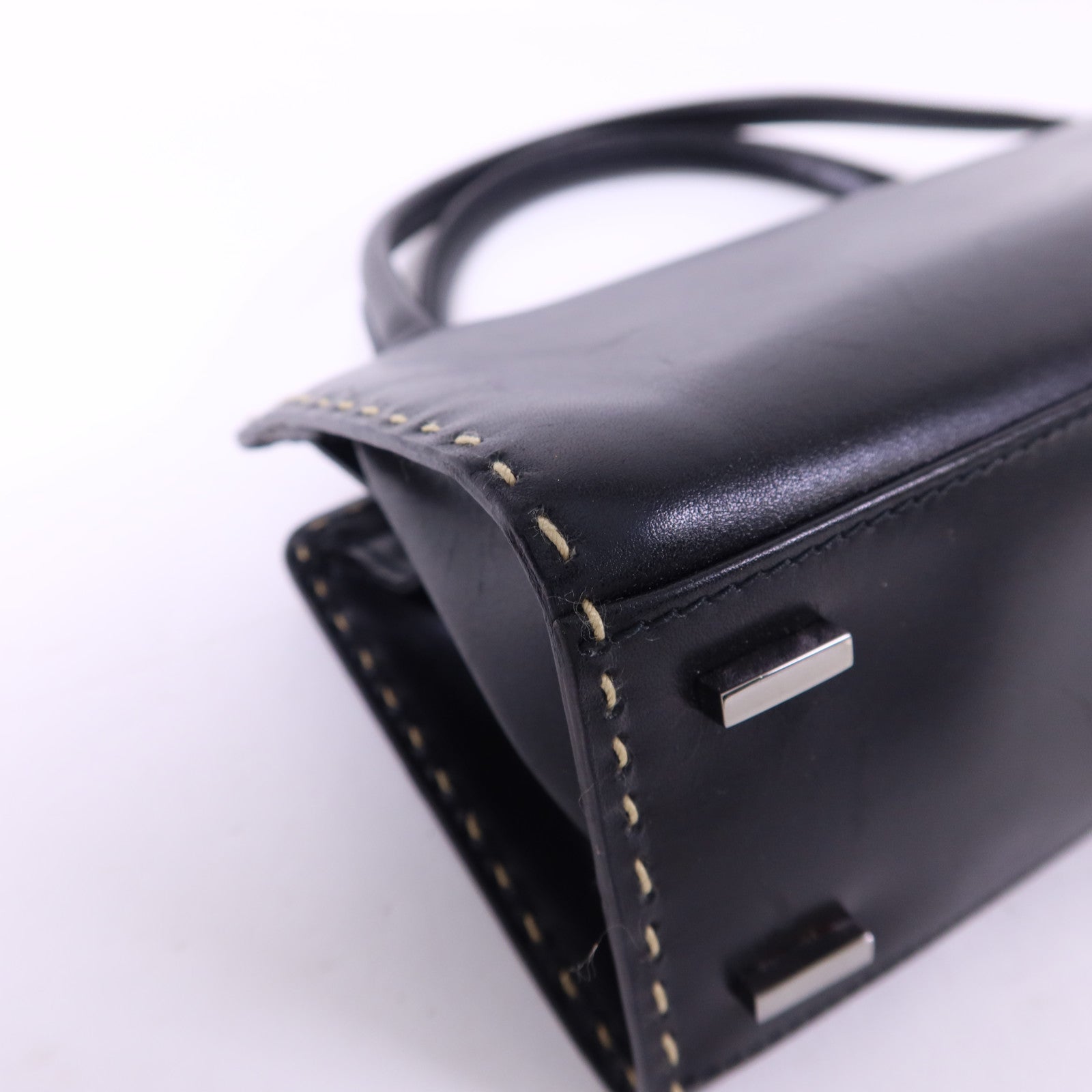 GUCCI 牛皮皮革Handbag銀扣手挽袋