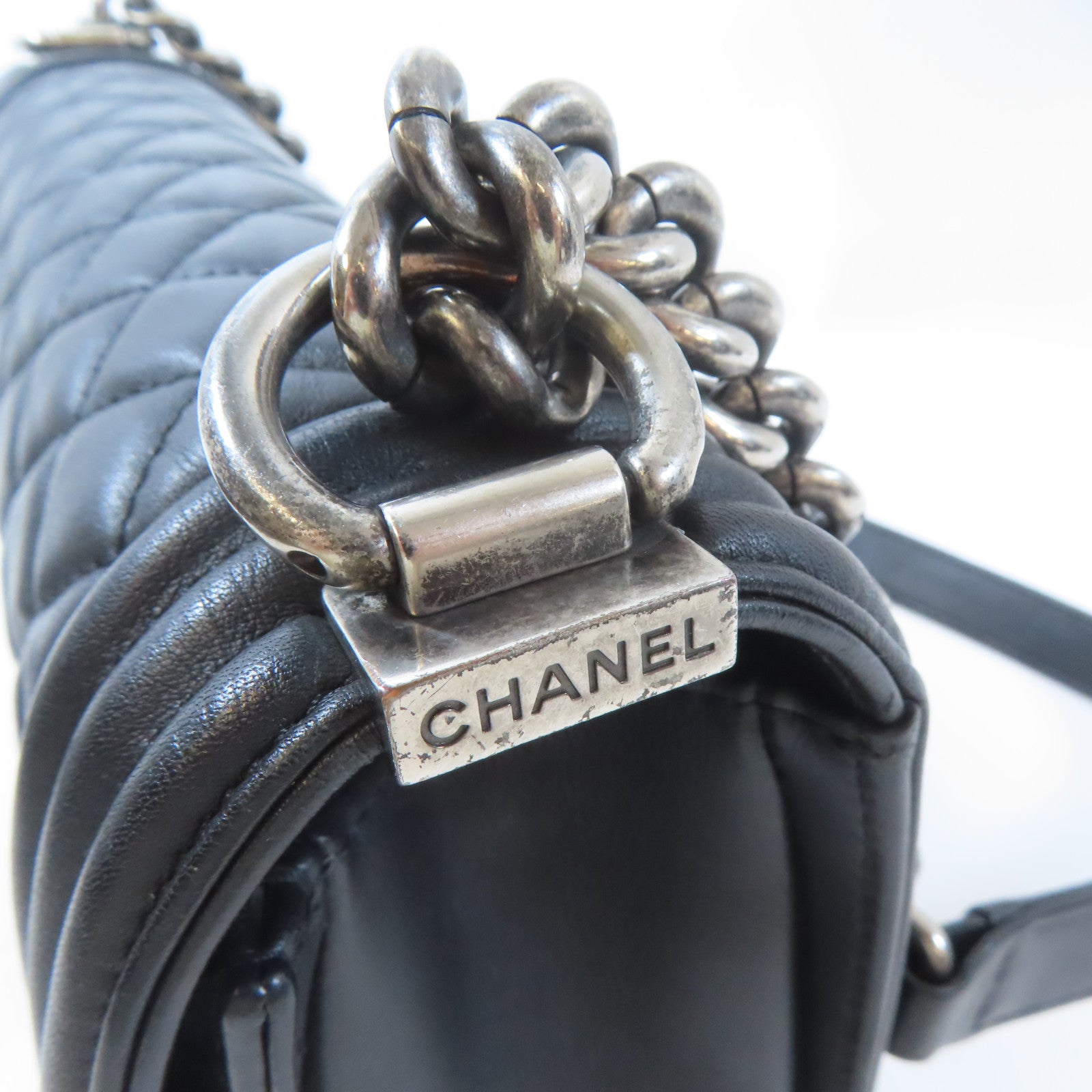 CHANEL 菱格羊皮皮革Boy 25銀扣鏈帶肩背袋黑色