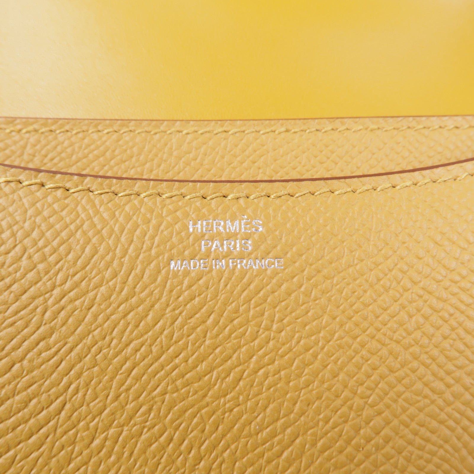 HERMES Epsom皮革Constance Mini銀扣肩背袋Sesame/Noir