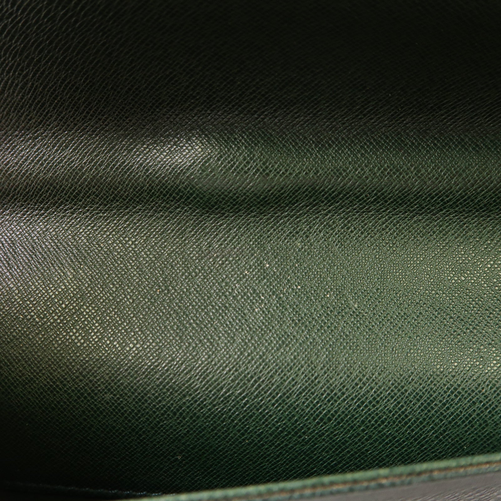 LOUIS VUITTON Taiga Business Bag公事包
