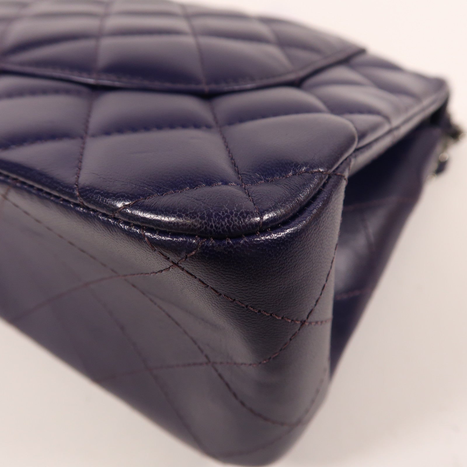 CHANEL 羊皮皮革Chain Shoulder銀扣鏈帶肩背袋紫色