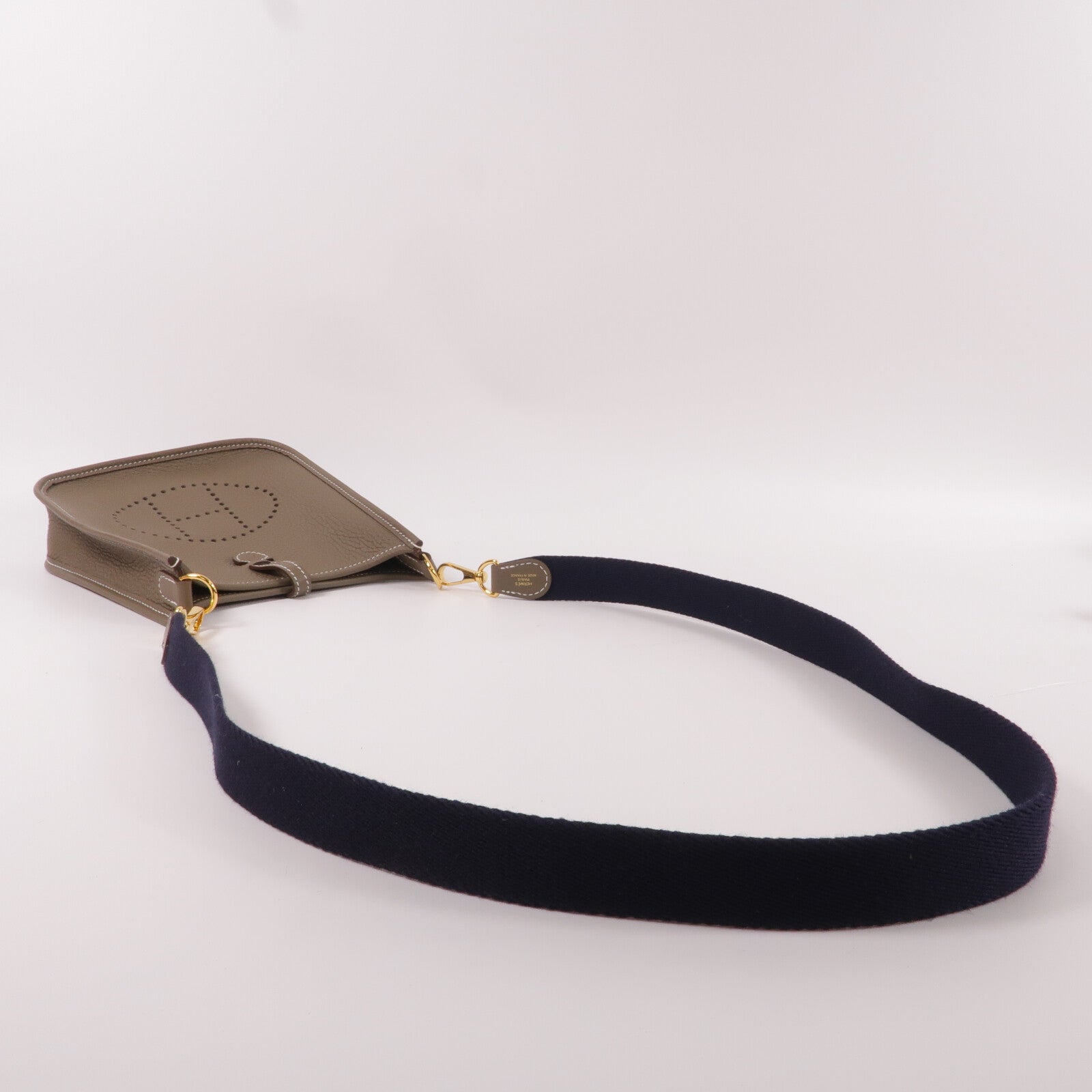 HERMES Clemence皮革Evelyne TPM肩背袋Etoupe
