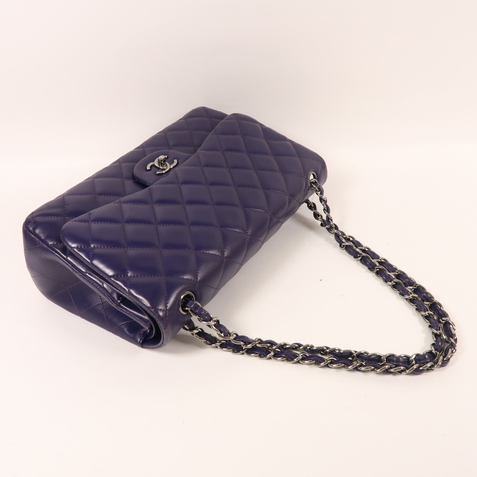 CHANEL 羊皮皮革Chain Shoulder銀扣鏈帶肩背袋紫色