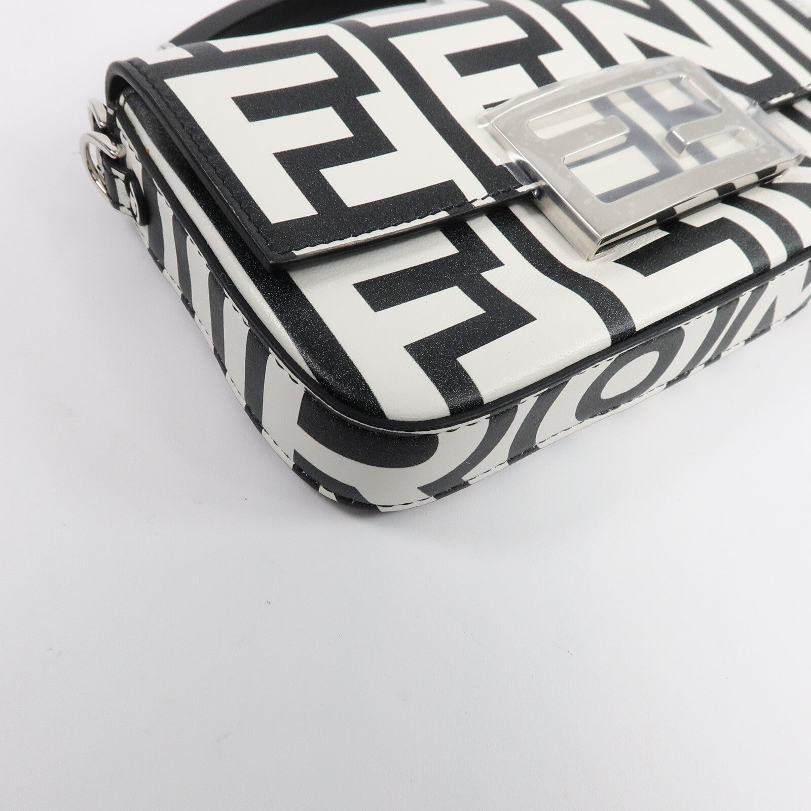 FENDI 牛皮皮革Fendi x Marc Jacobs Mini Baguette Bag手挽肩背兩用袋