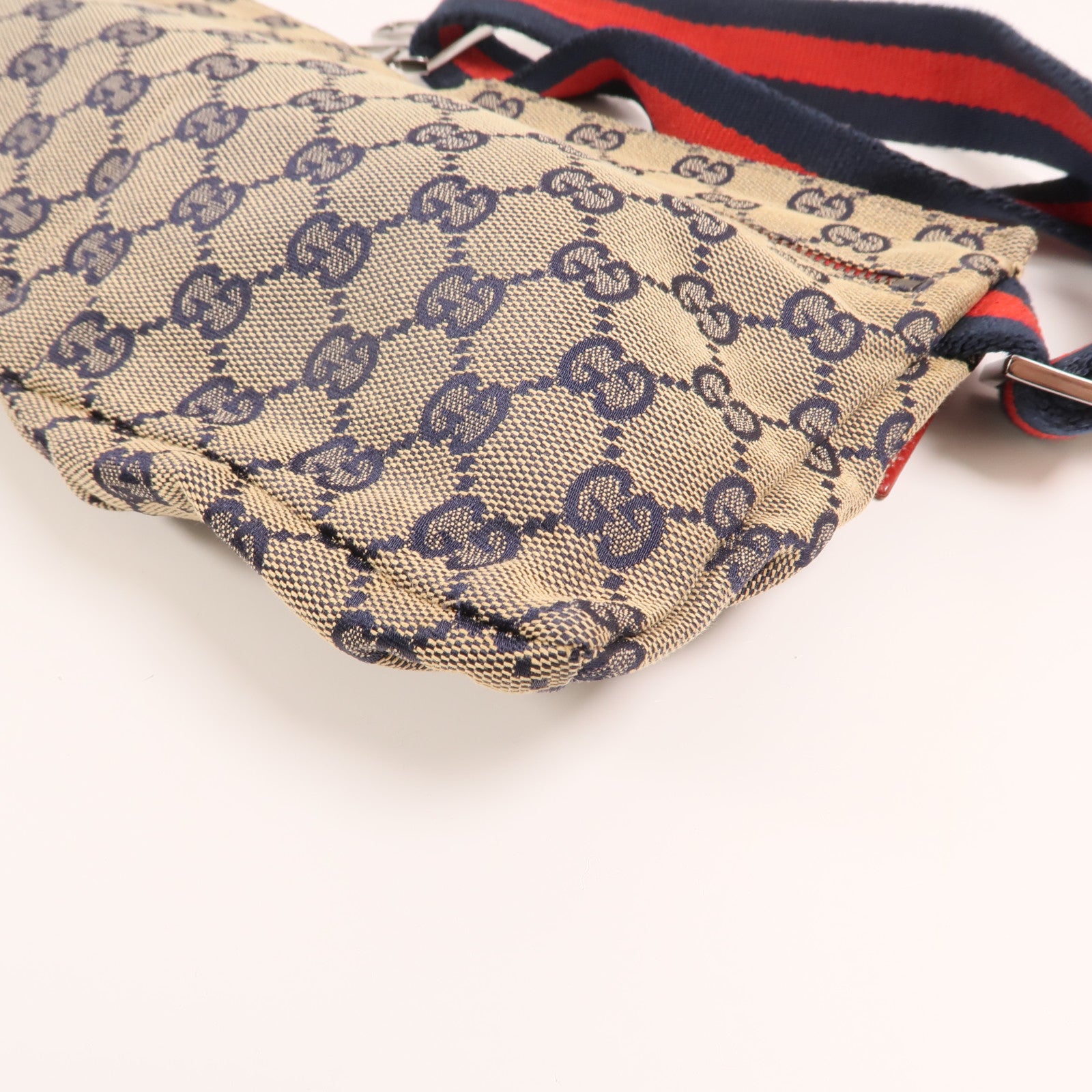 GUCCI GG帆布GG Waist Bag銀扣腰包