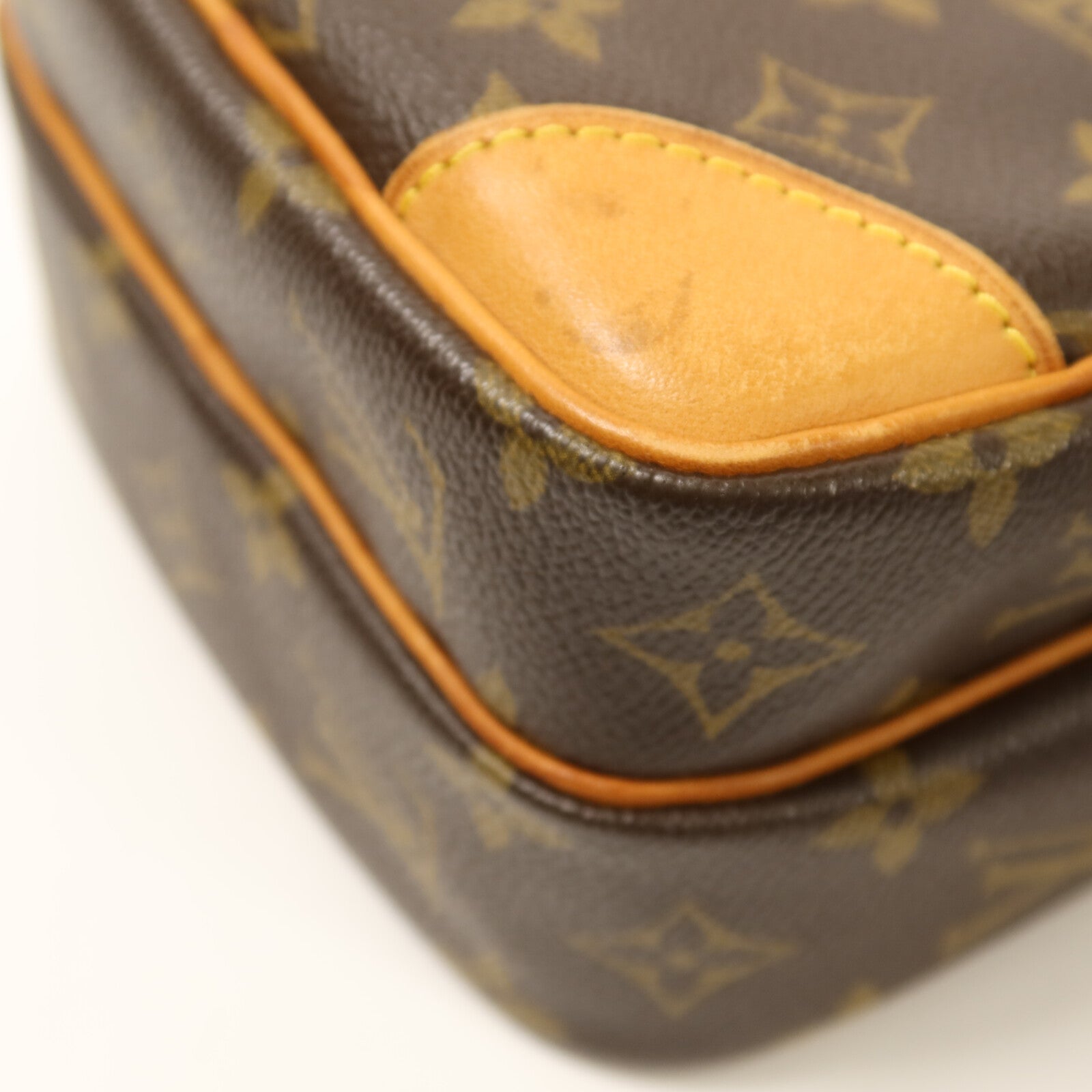 LOUIS VUITTON Monogram Amazon金扣肩背袋