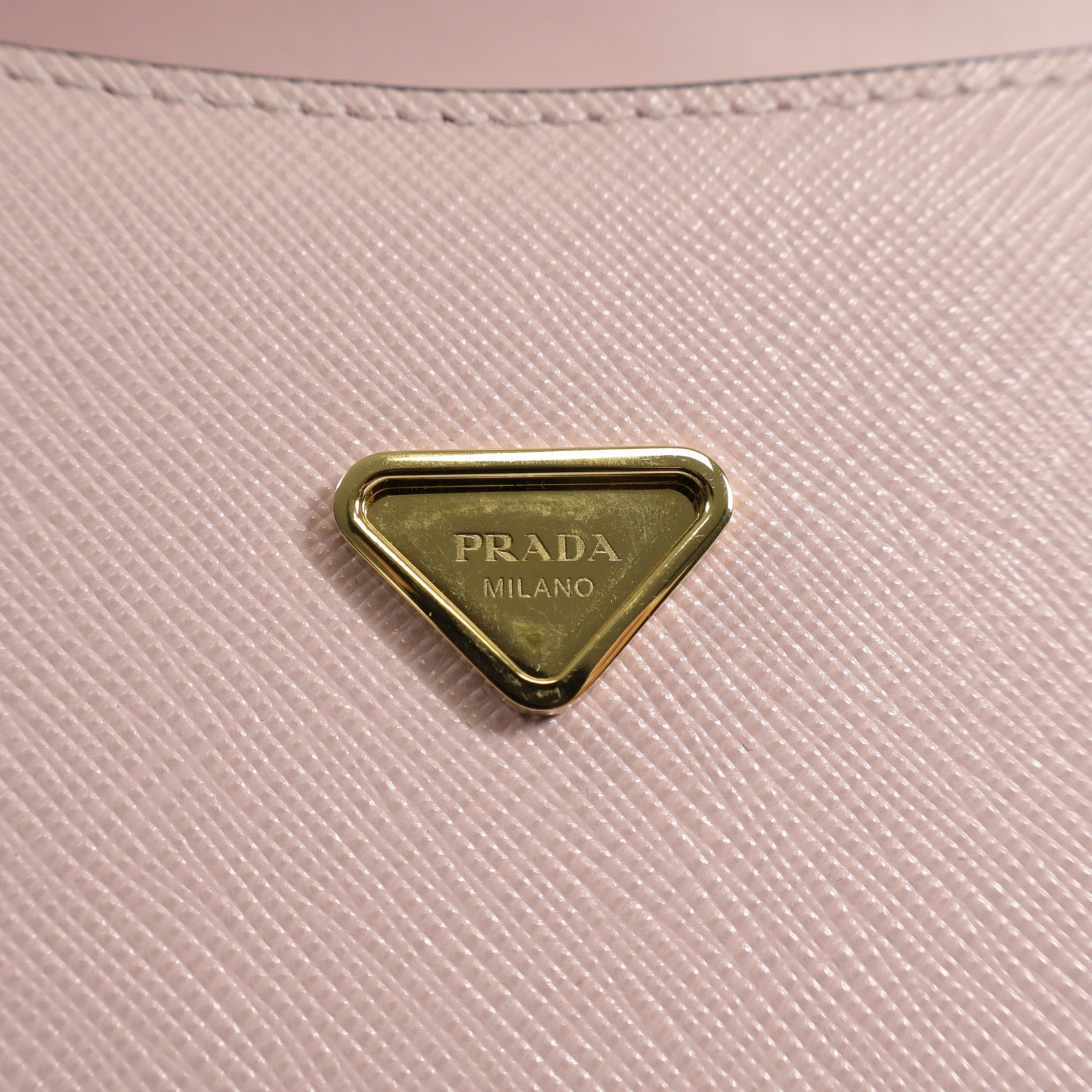 PRADA 牛皮皮革Shoulder Bag金扣肩背袋