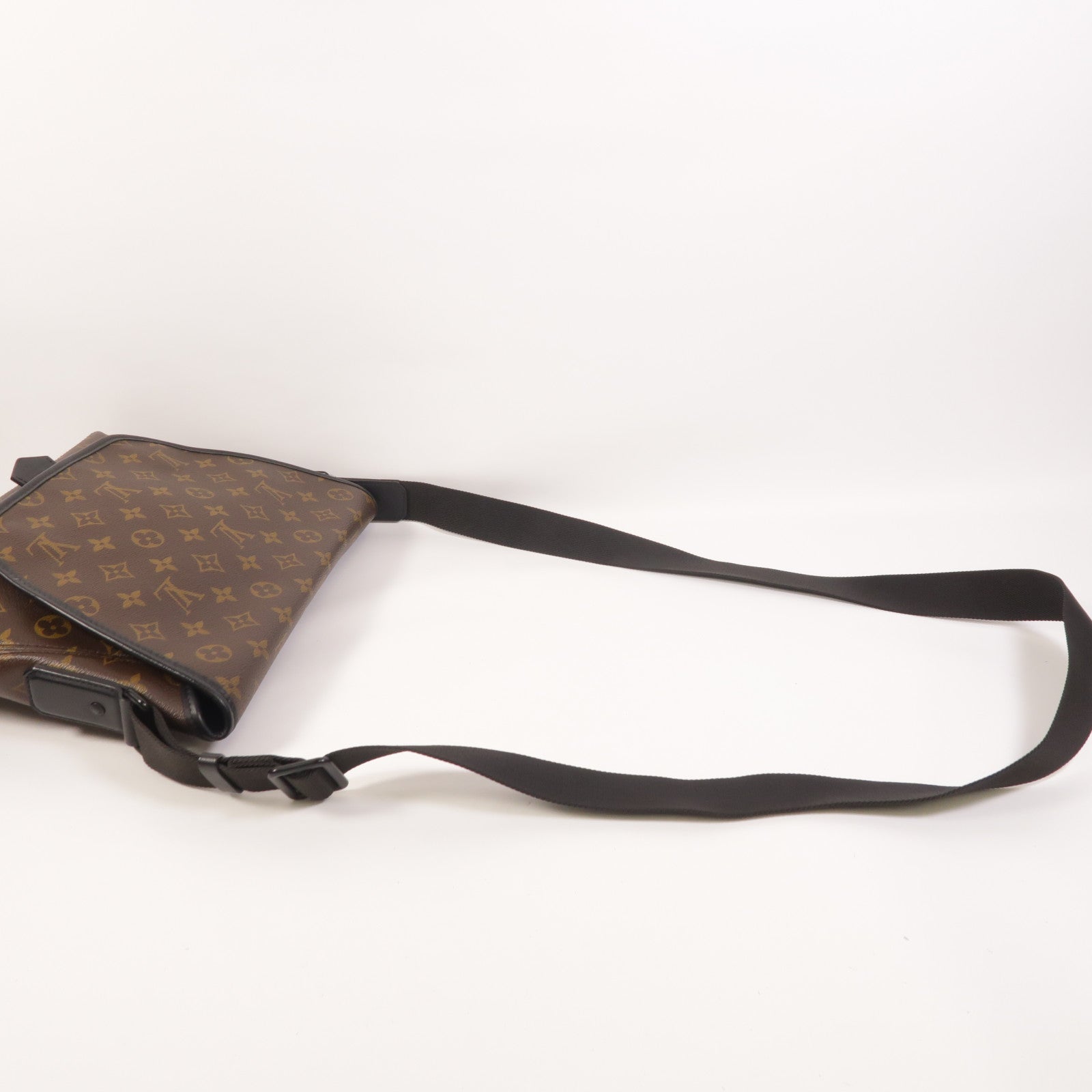 LOUIS VUITTON Monogram Macassar Magnetic Messenger Bag肩背袋棕色