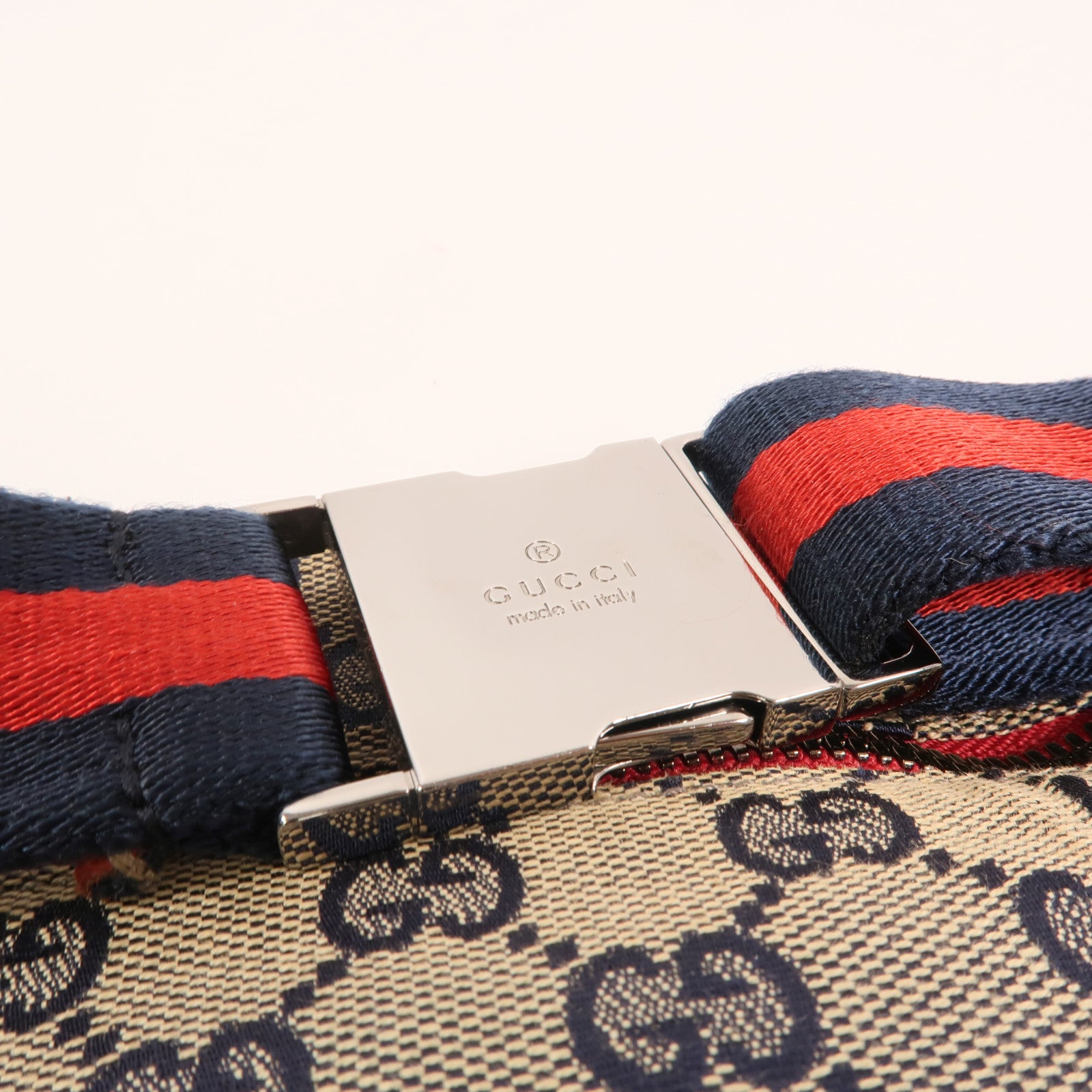 GUCCI GG帆布GG Waist Bag銀扣腰包