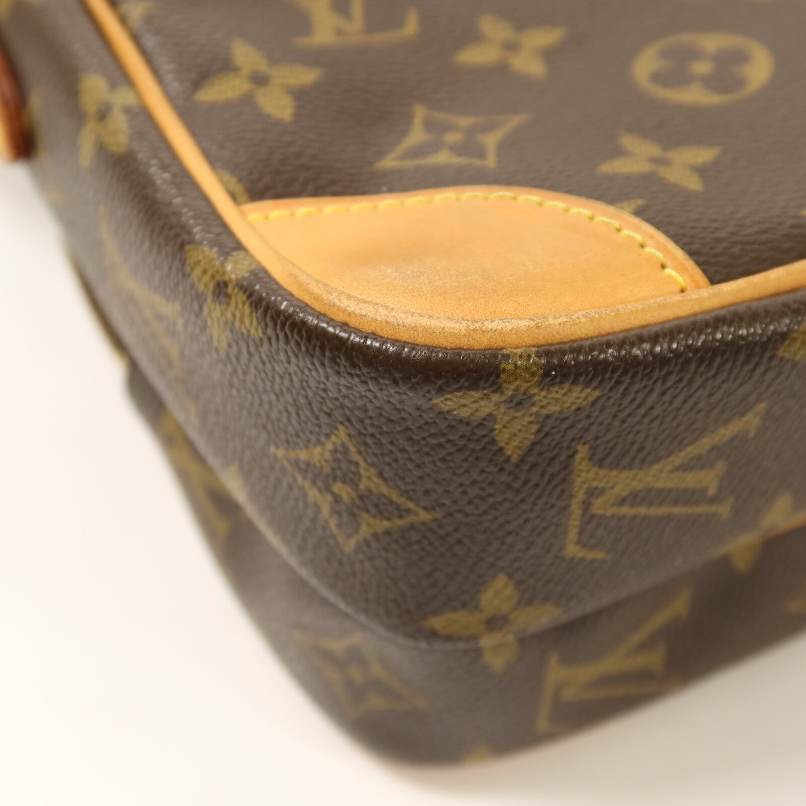 LOUIS VUITTON Monogram Amazon金扣肩背袋