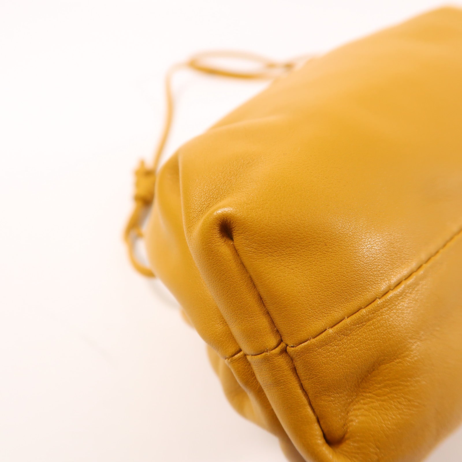 BOTTEGA VENETA 羊皮皮革Shoulder Bag金扣肩背袋