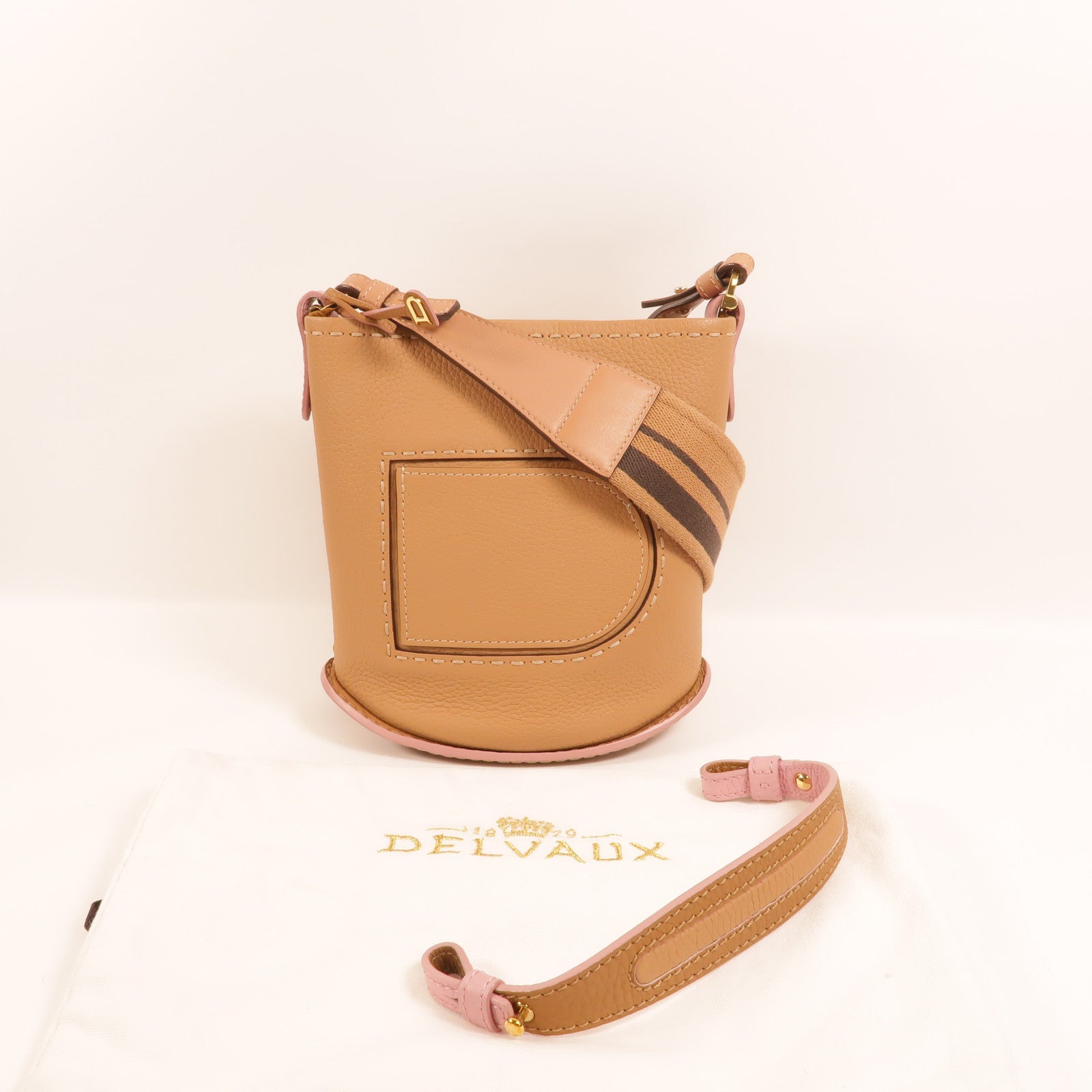 Delvaux 牛皮皮革Pin Mini Bucket手挽肩背兩用袋