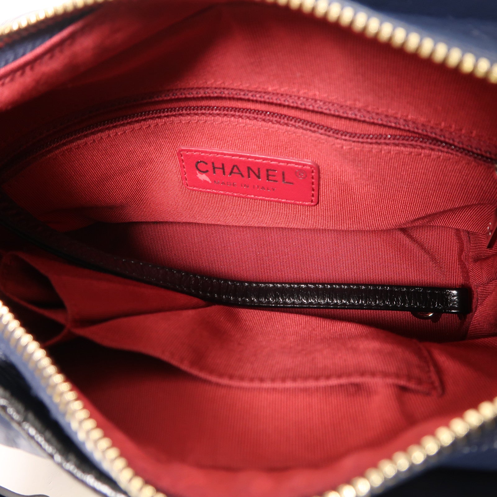 CHANEL 牛皮皮革Gabrielle Small鏈帶肩背袋
