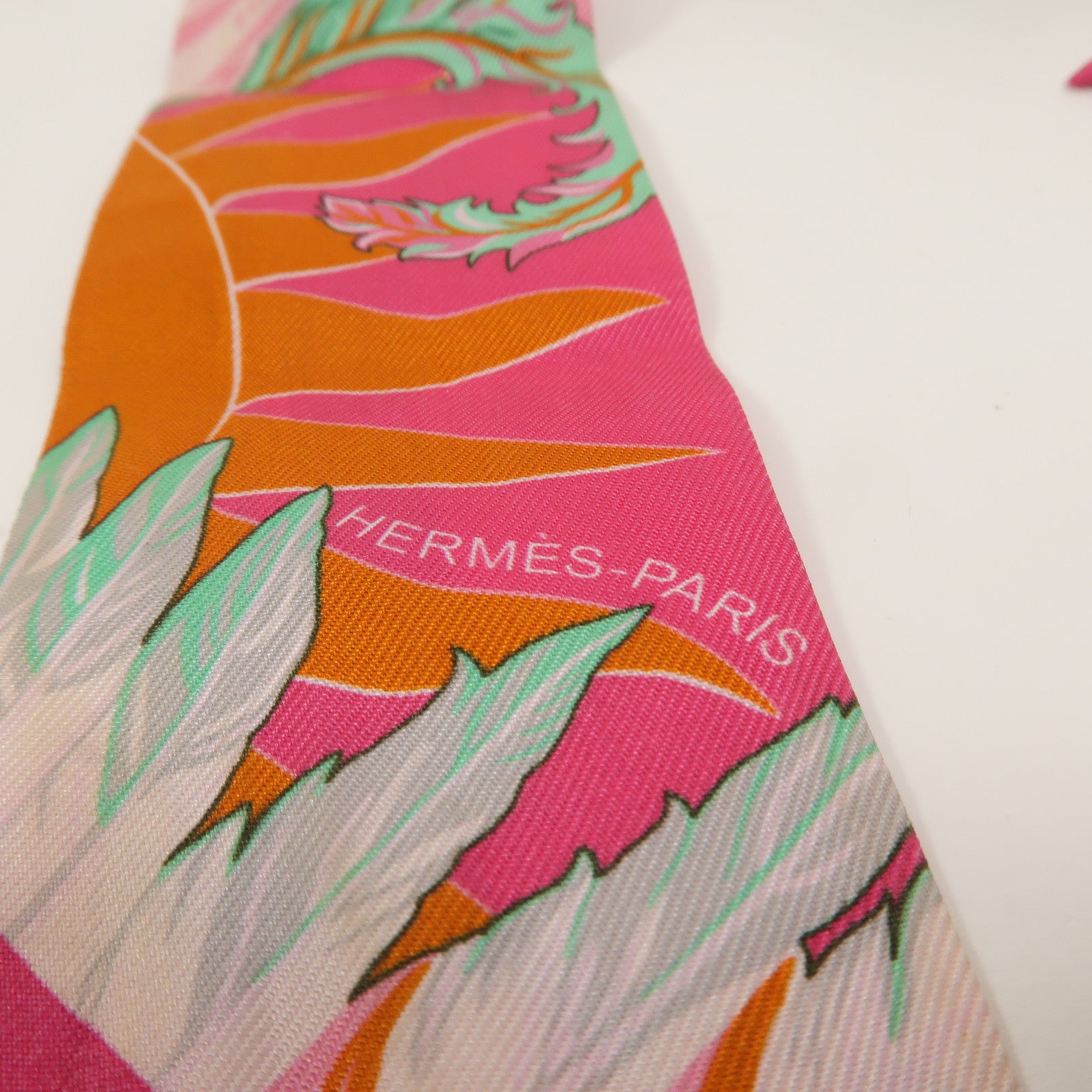 HERMES 絲質Twilly絲巾