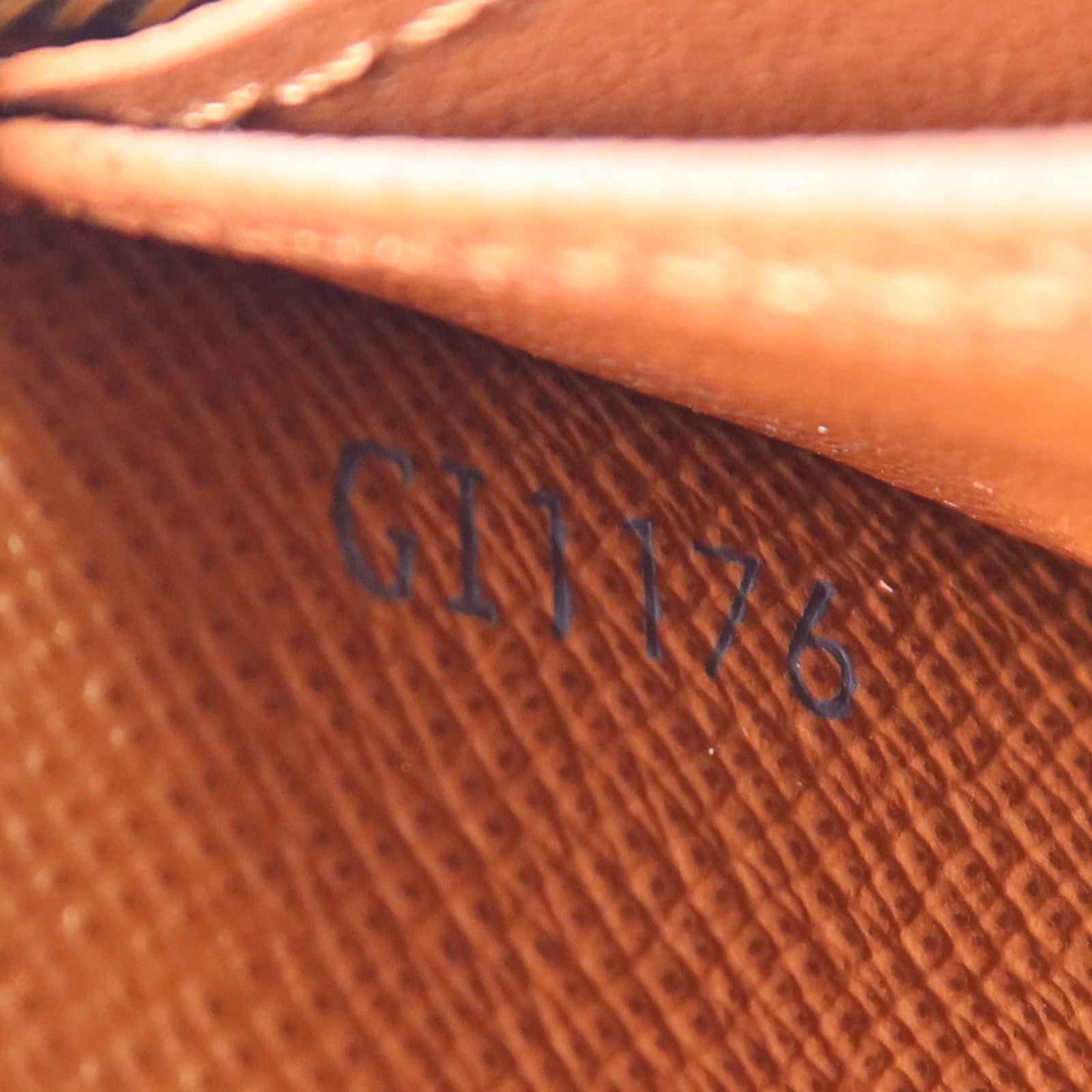LOUIS VUITTON Monogram Zipper Long Wallet金扣長錢包