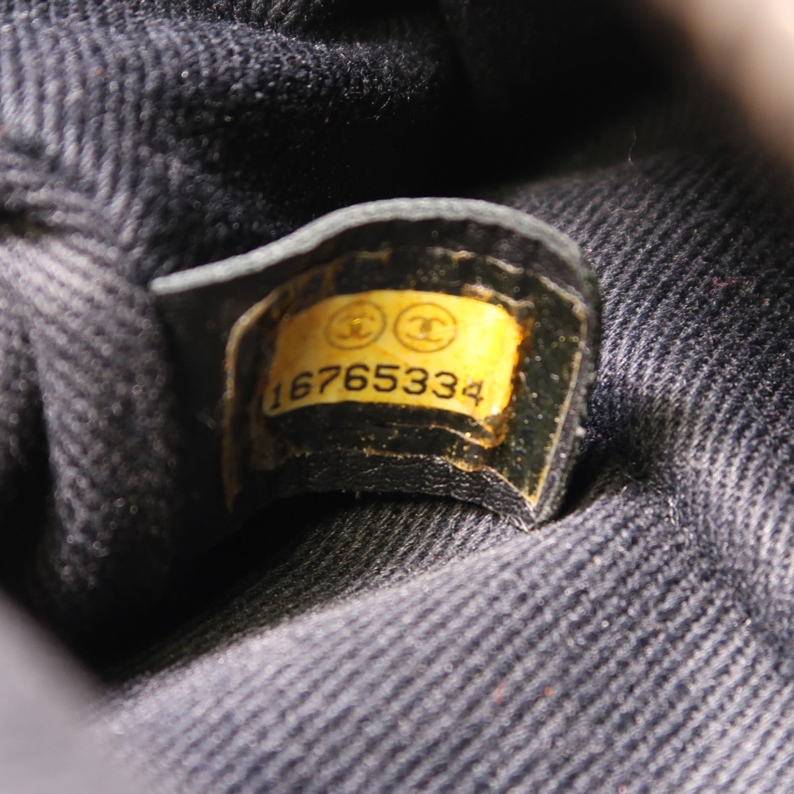 CHANEL 牛皮皮革Chain Shoulder銀扣肩背袋