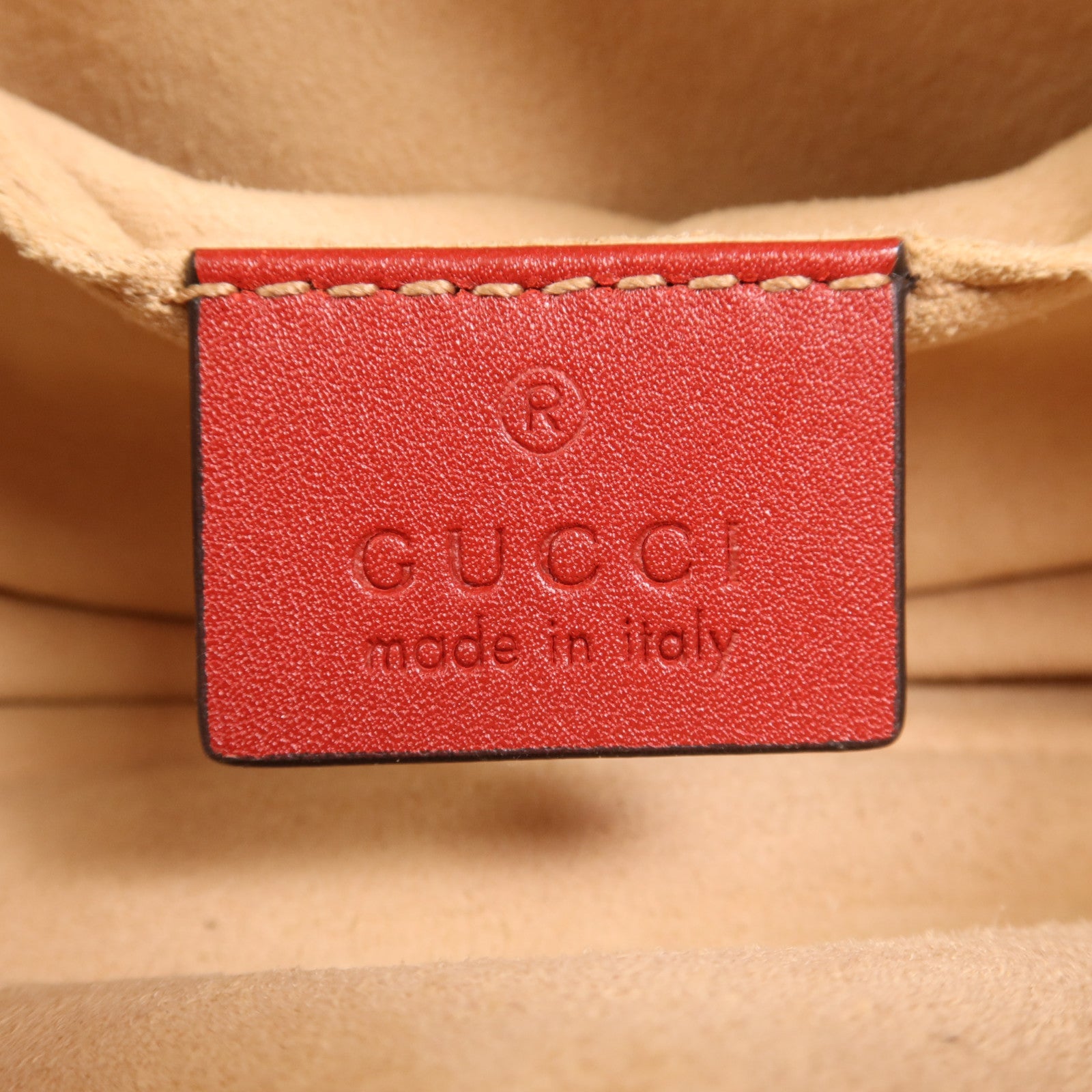 GUCCI 羊皮皮革GG Marmont金扣腰包